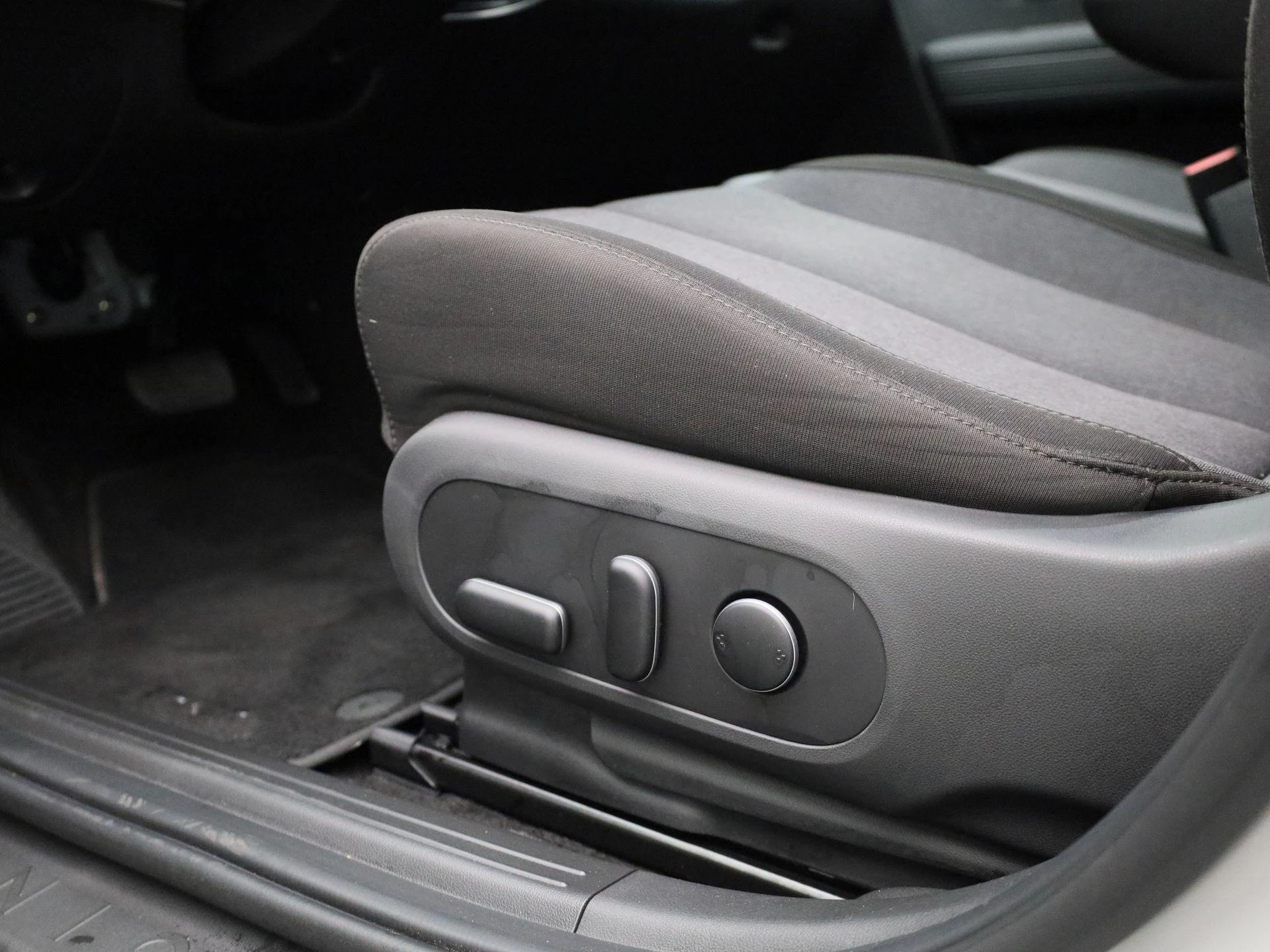 Hyundai-IONIQ 5-image-29