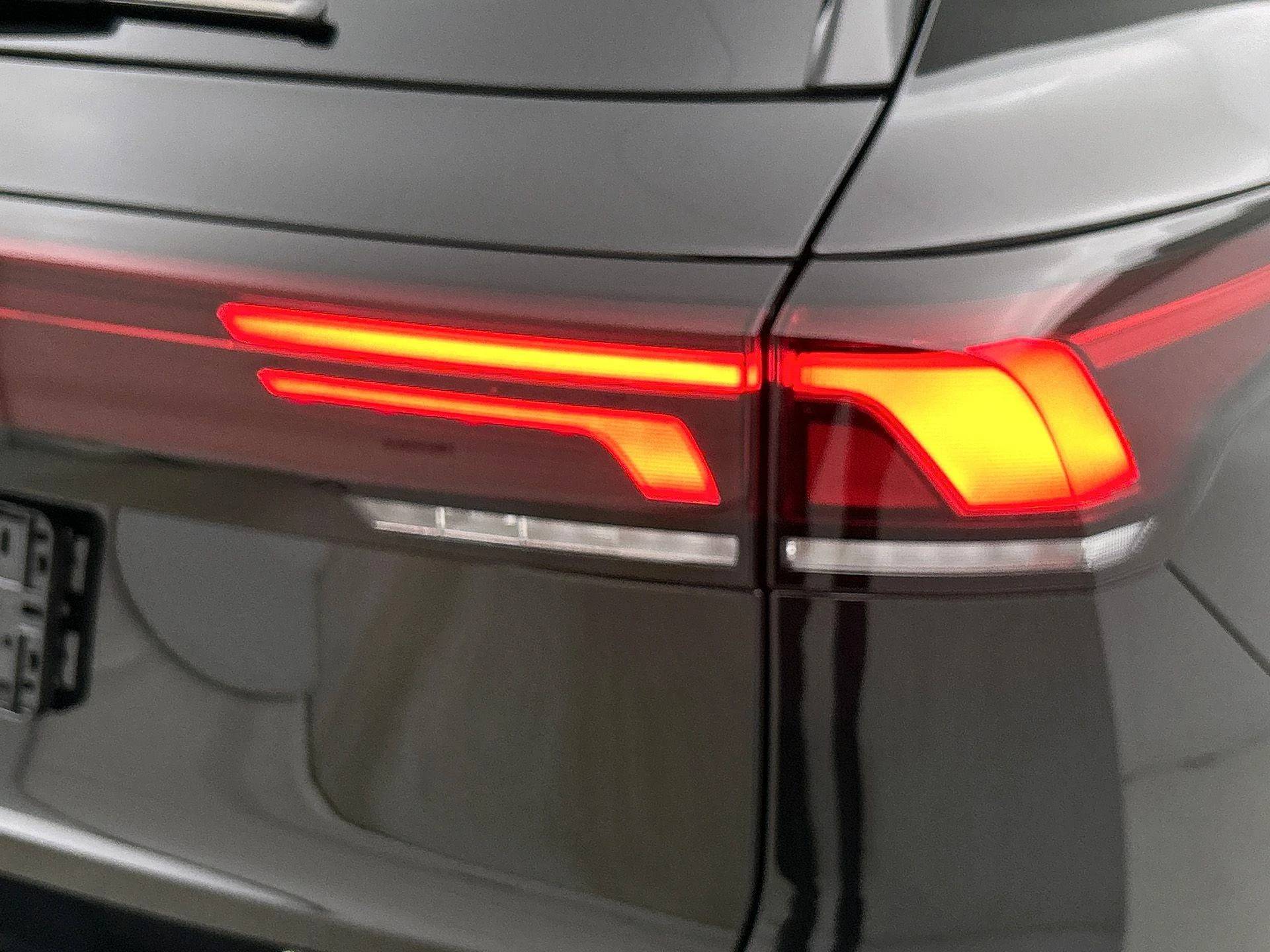 Volkswagen-Tiguan-image-24
