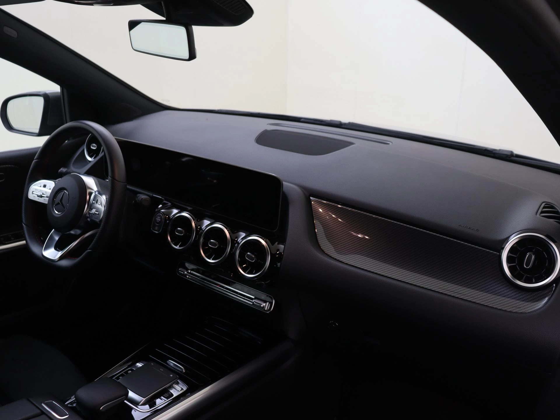 Mercedes-Benz-B-Klasse-image-4