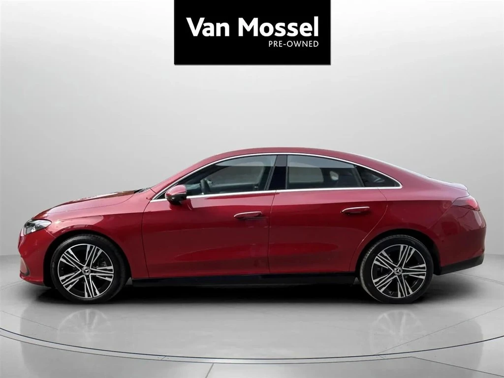 Mercedes-Benz-CLA-image-7