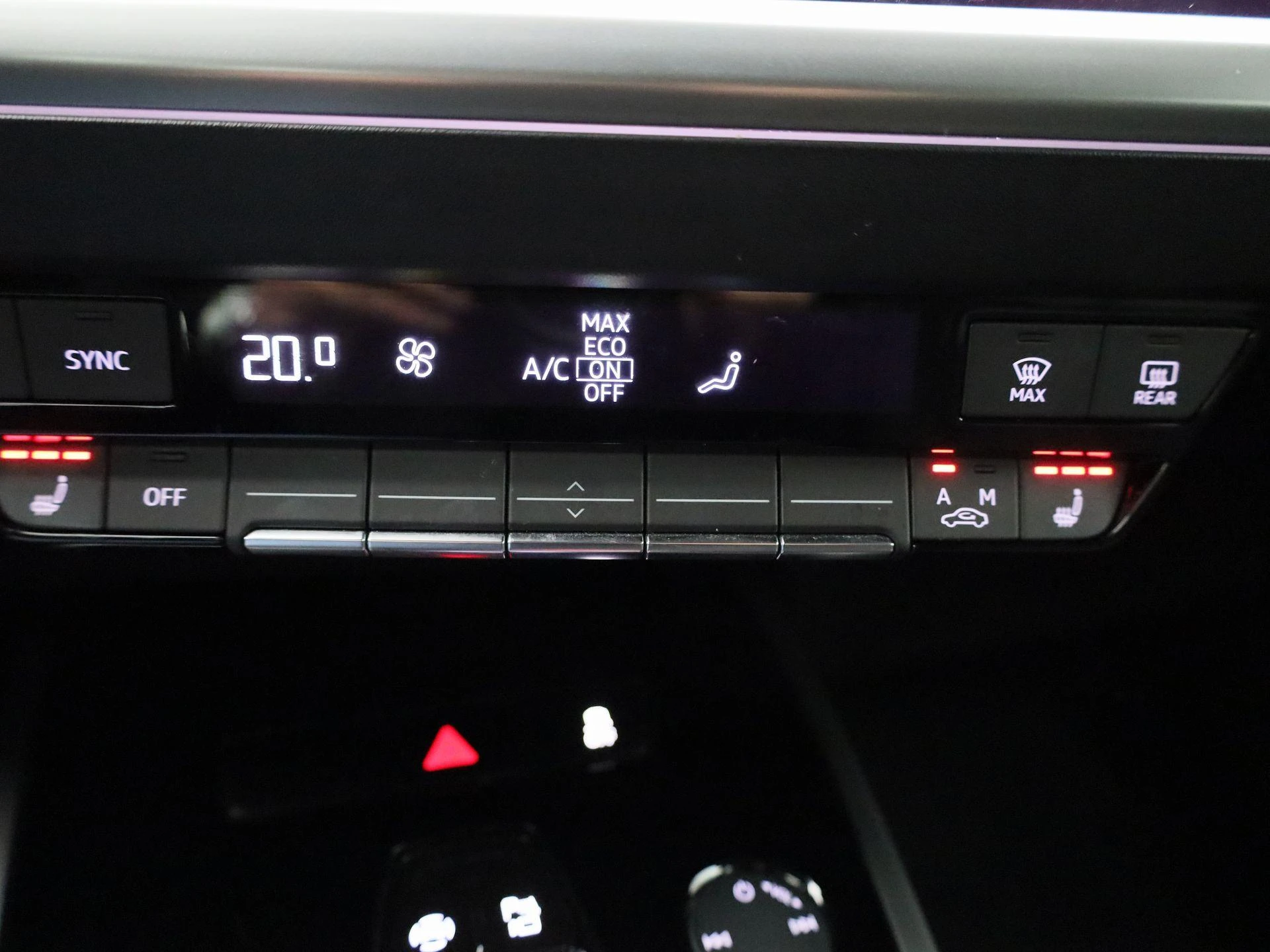 Audi-Q4 e-tron-image-19