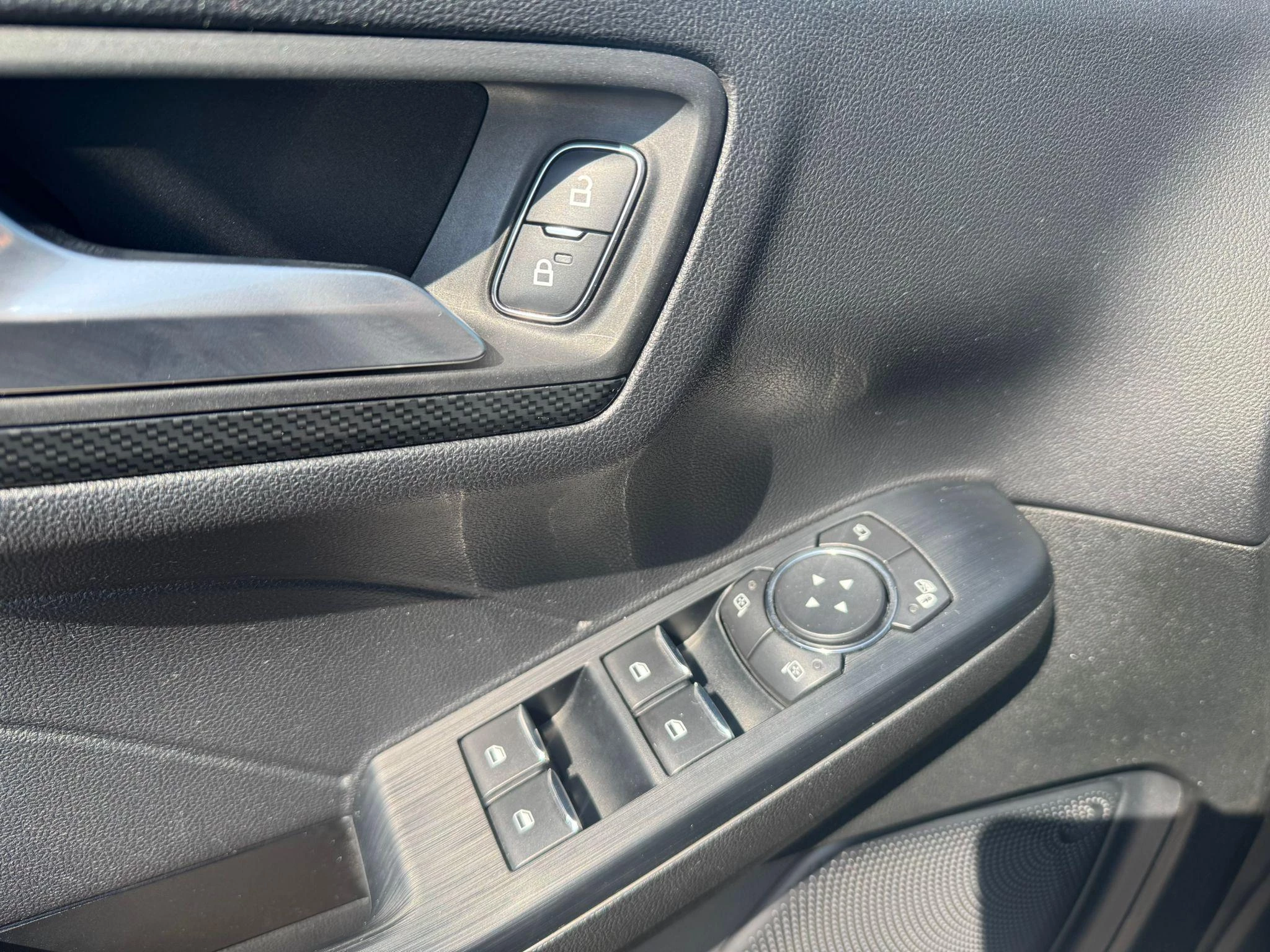 Ford-Kuga-image-35