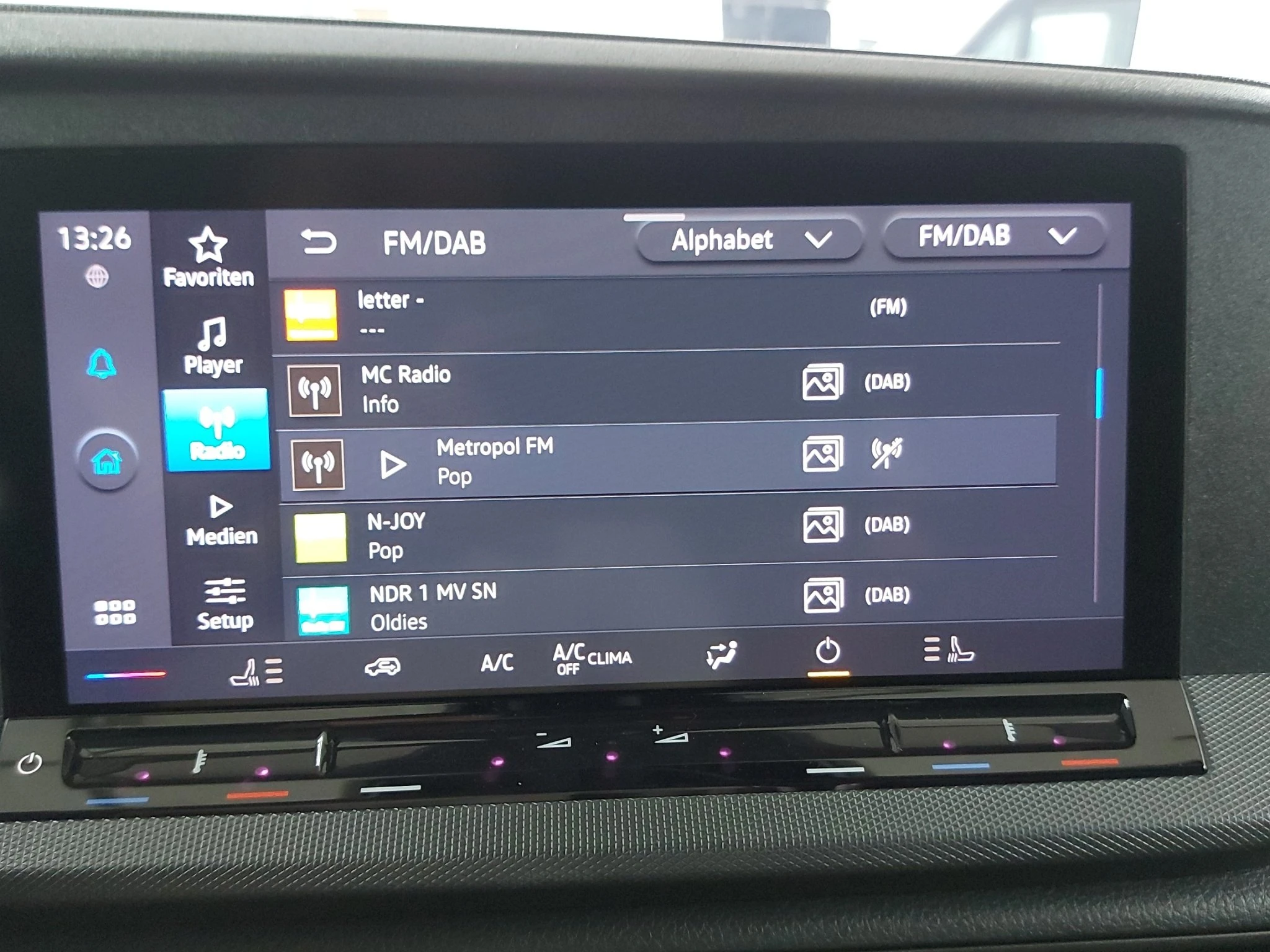 Ford-Transit Connect-image-22