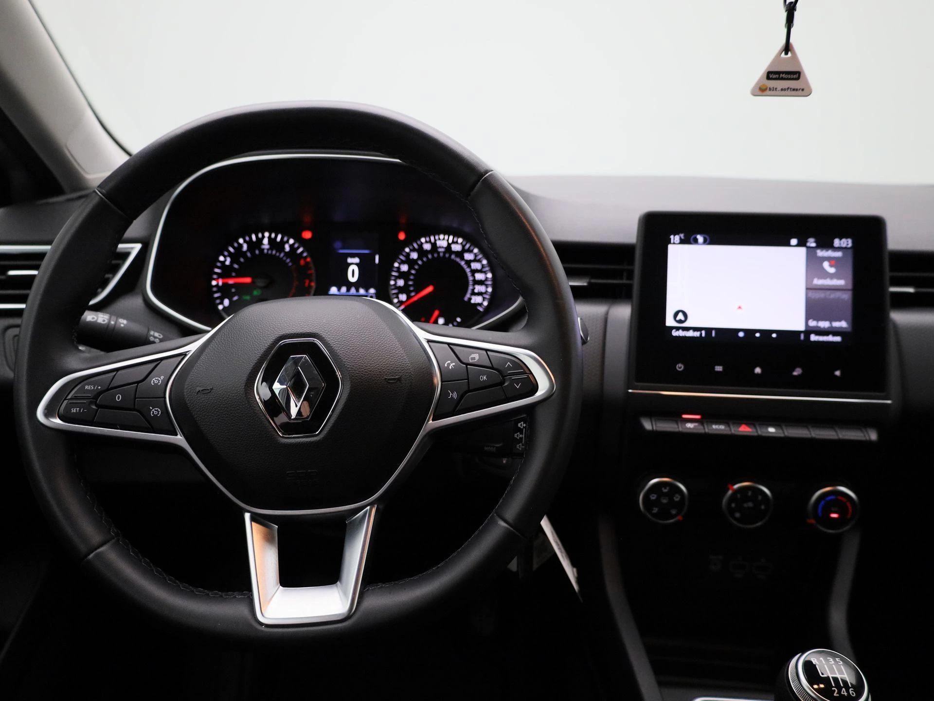 Renault-Clio-image-6
