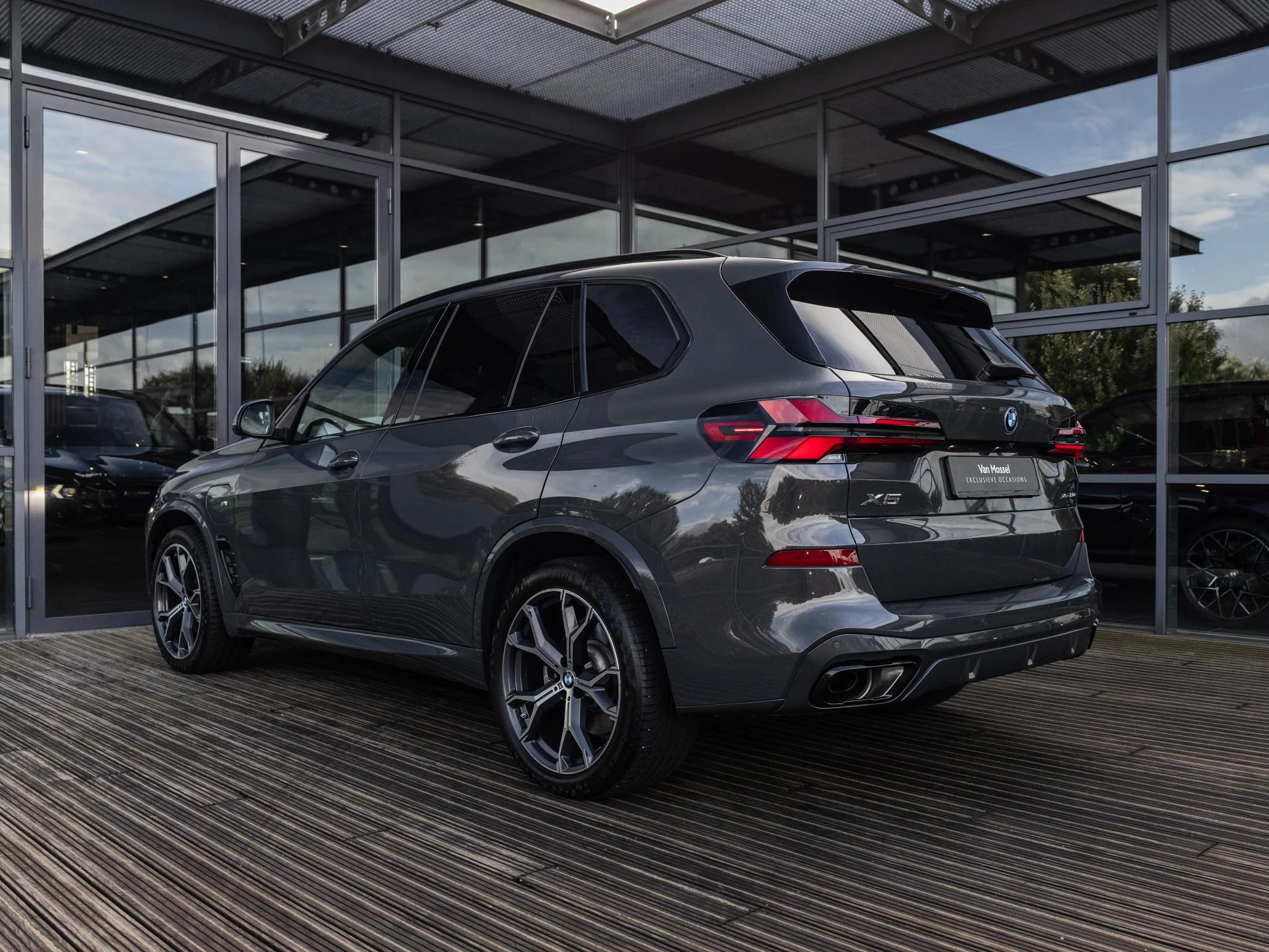 BMW-X5-image-7