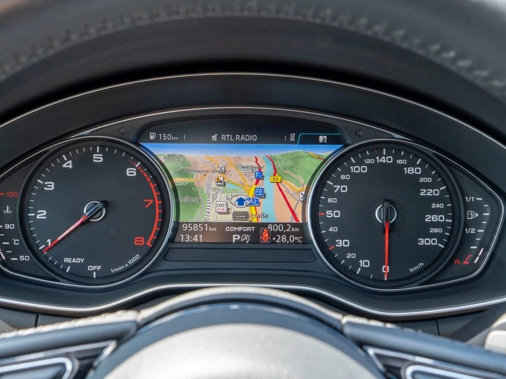 Audi A4 allroad 45TFSI quattro Navi, AHK, Rear-View
