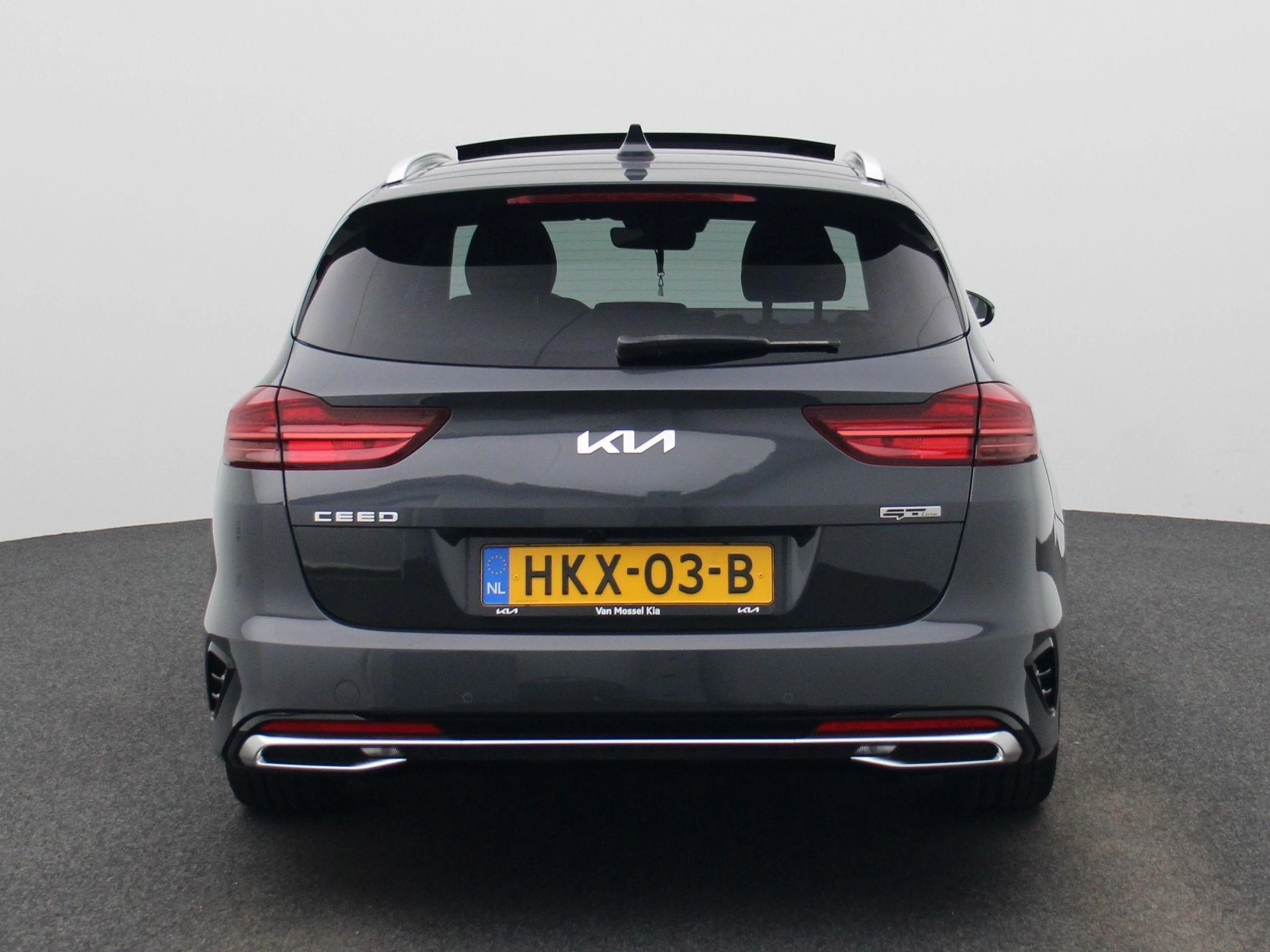 Kia-Ceed Sportswagon-image-31