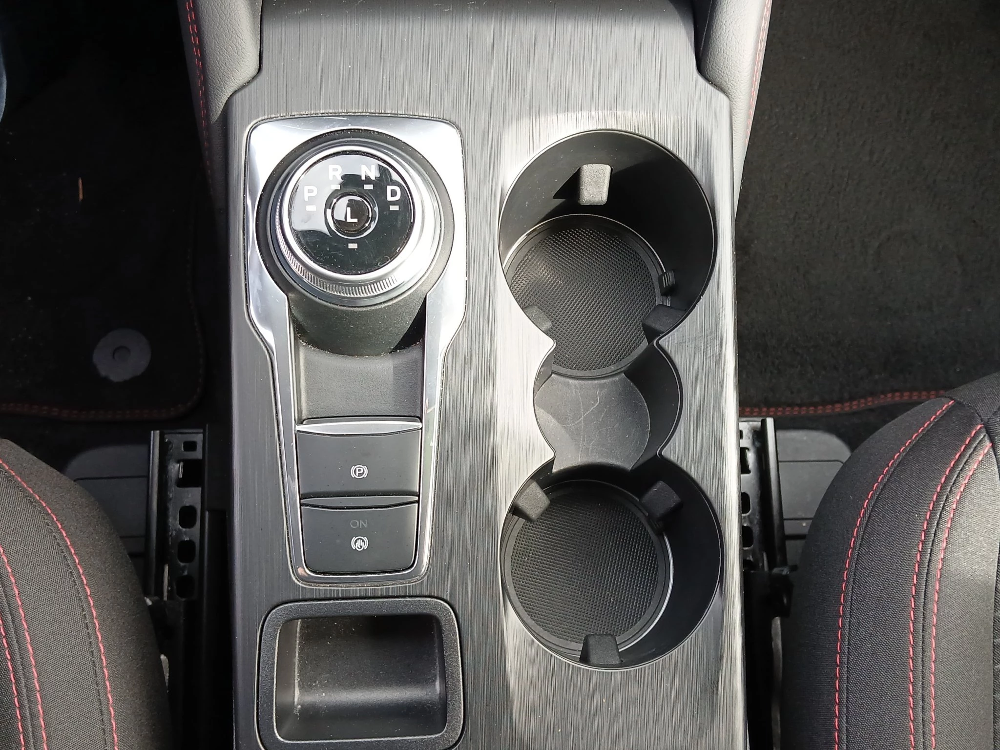 Ford-Kuga-image-26