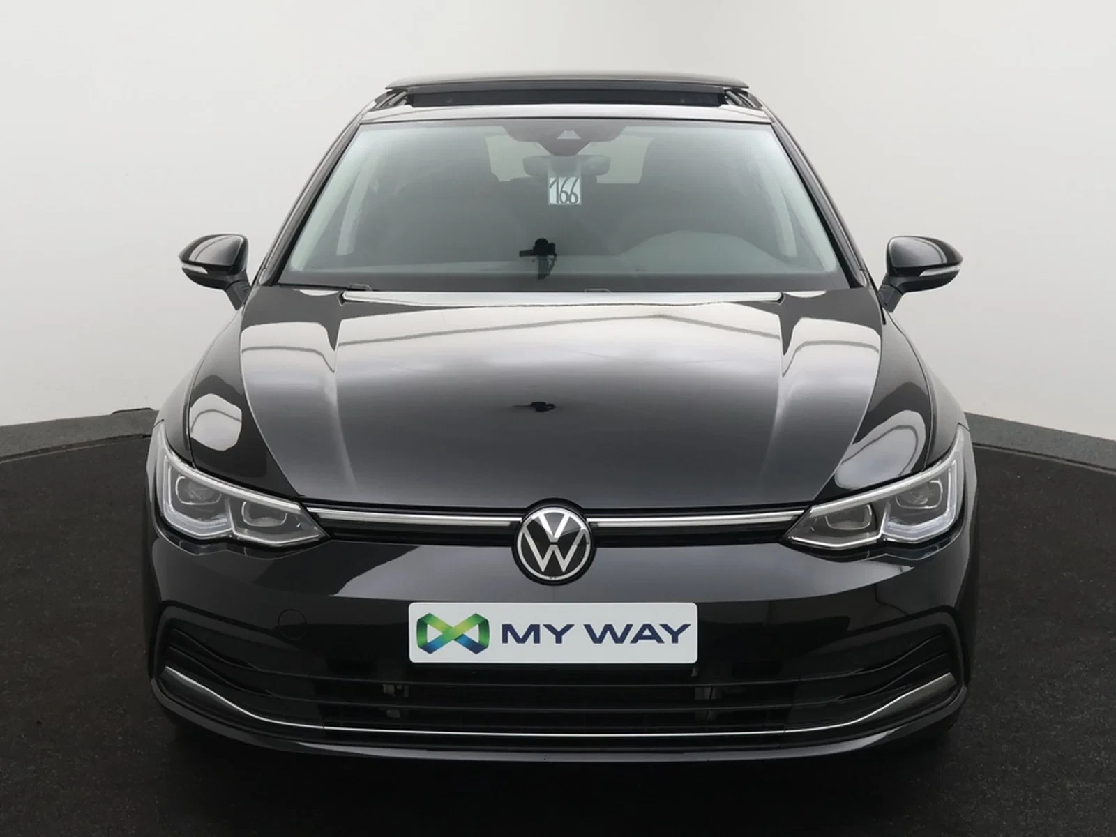 Volkswagen-Golf-image-3