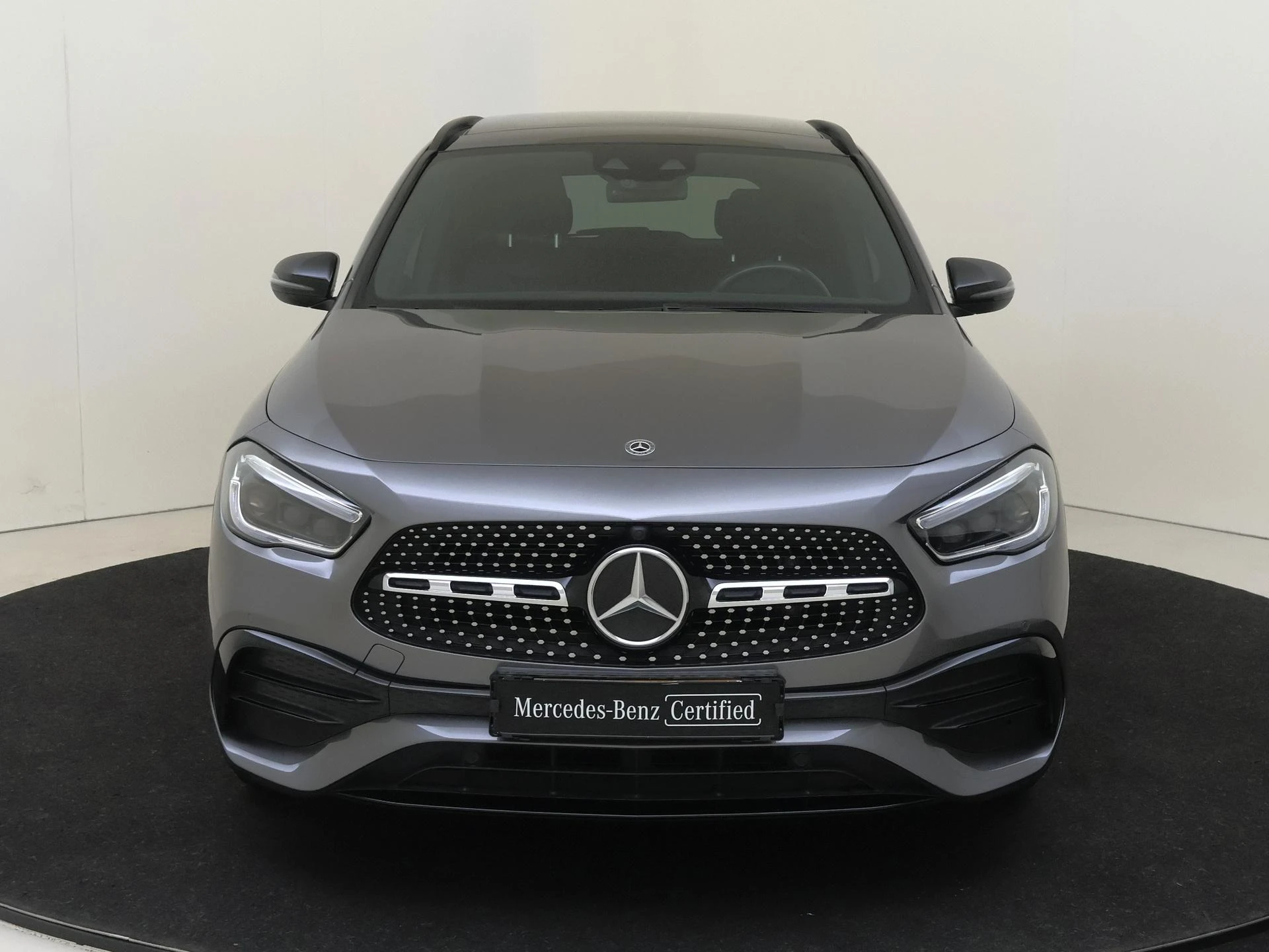 Mercedes-Benz-GLA-image-5