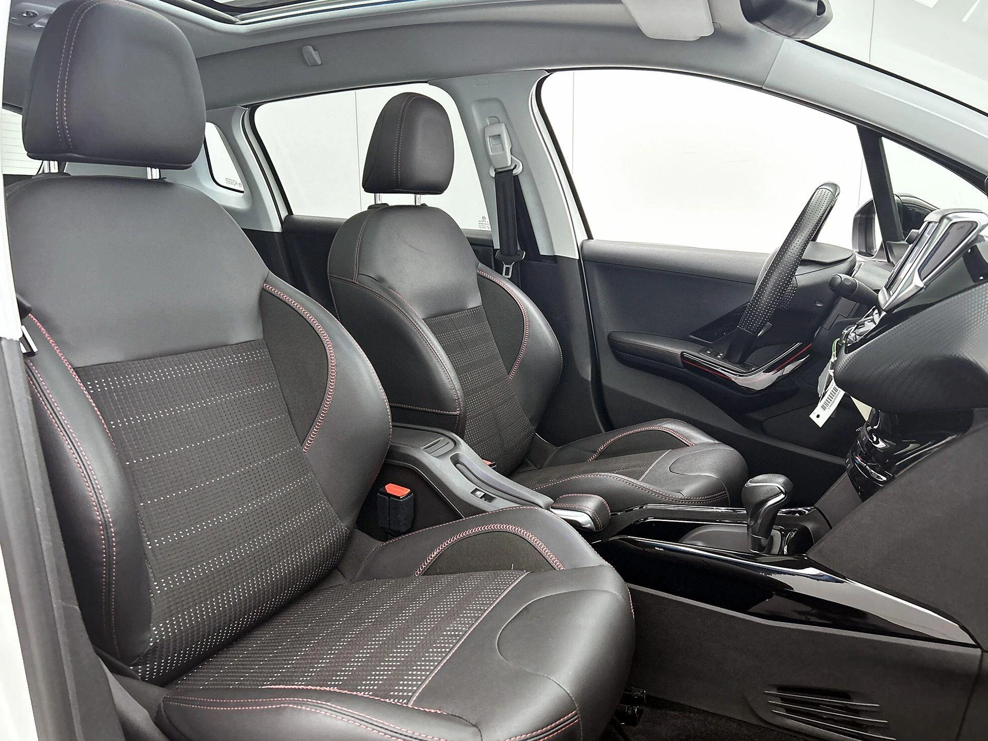 Peugeot 2008 1.2 PureTech Allure