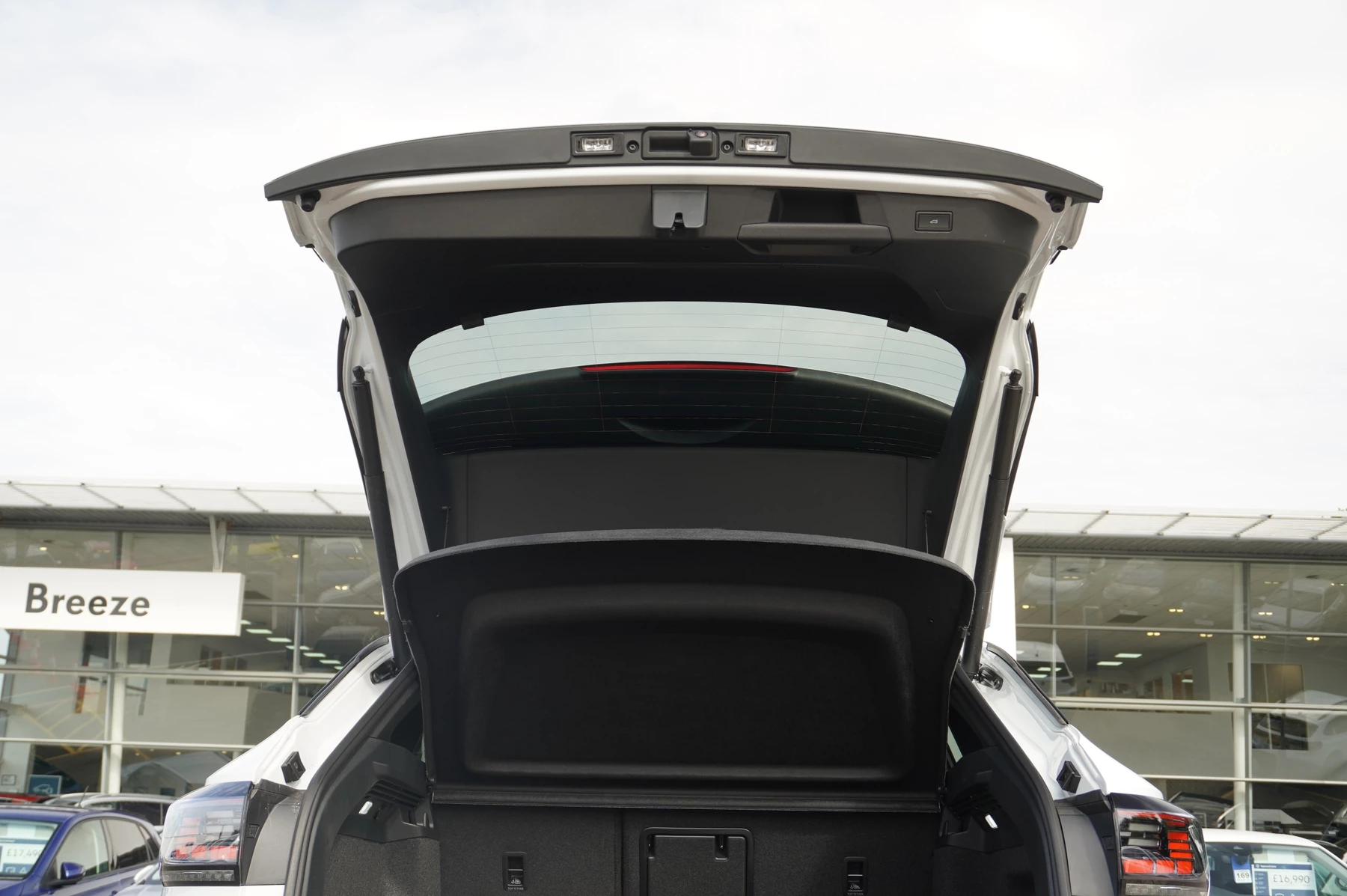 Volkswagen-ID.4-image-48