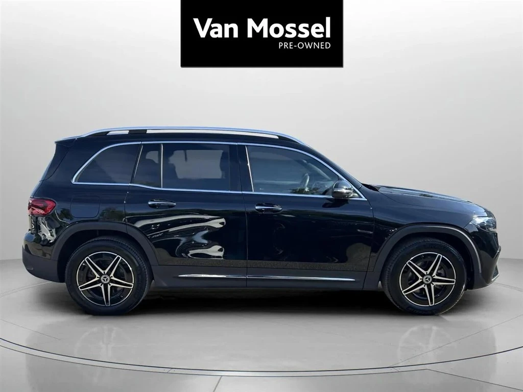 Mercedes-Benz-EQB-image-3