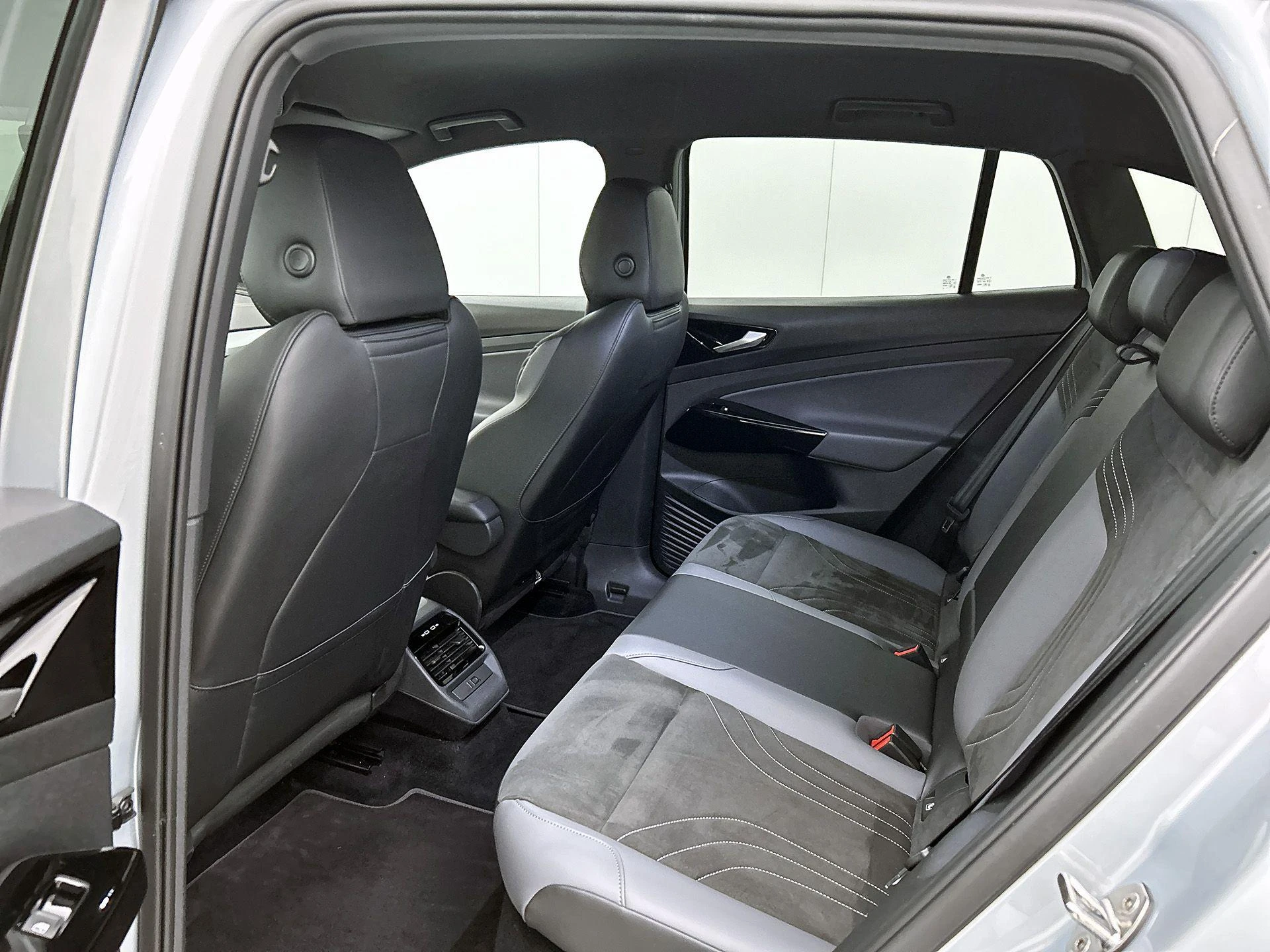 Volkswagen-ID.4-image-26