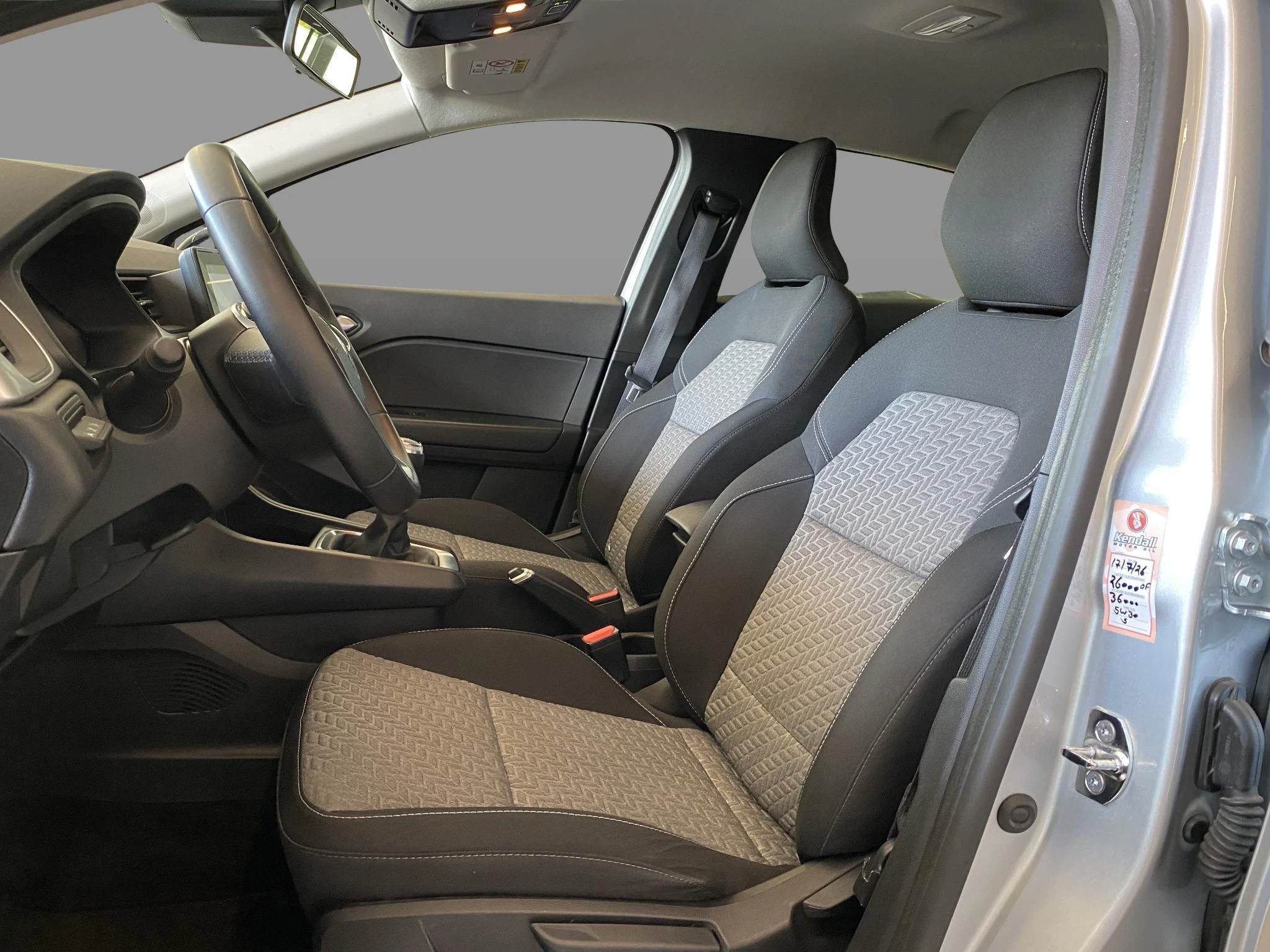 Renault-Captur-image-12