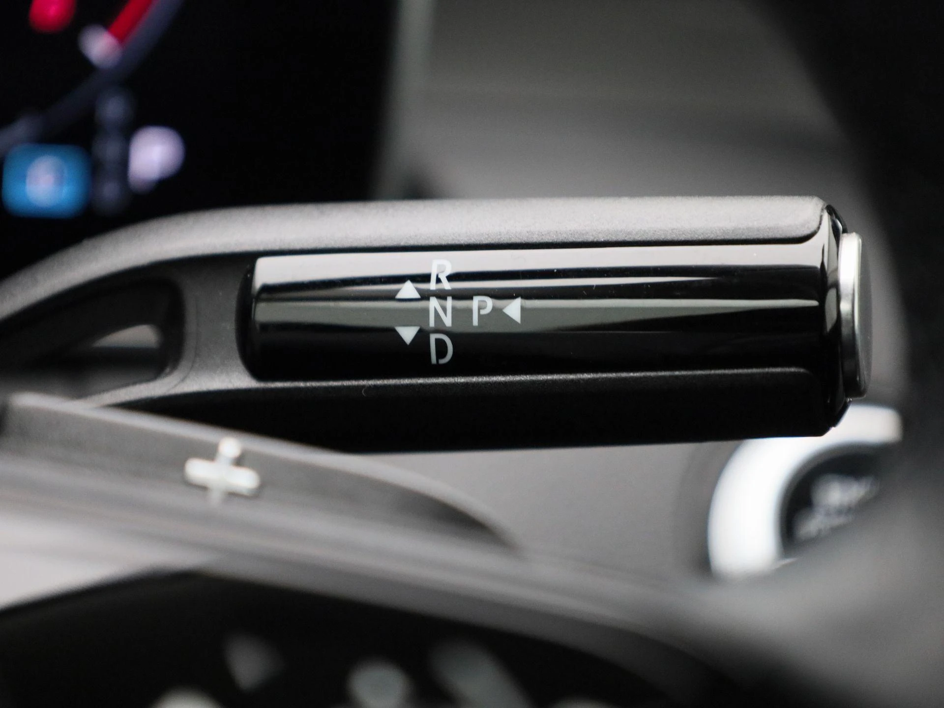Mercedes-Benz-C-Klasse-image-18