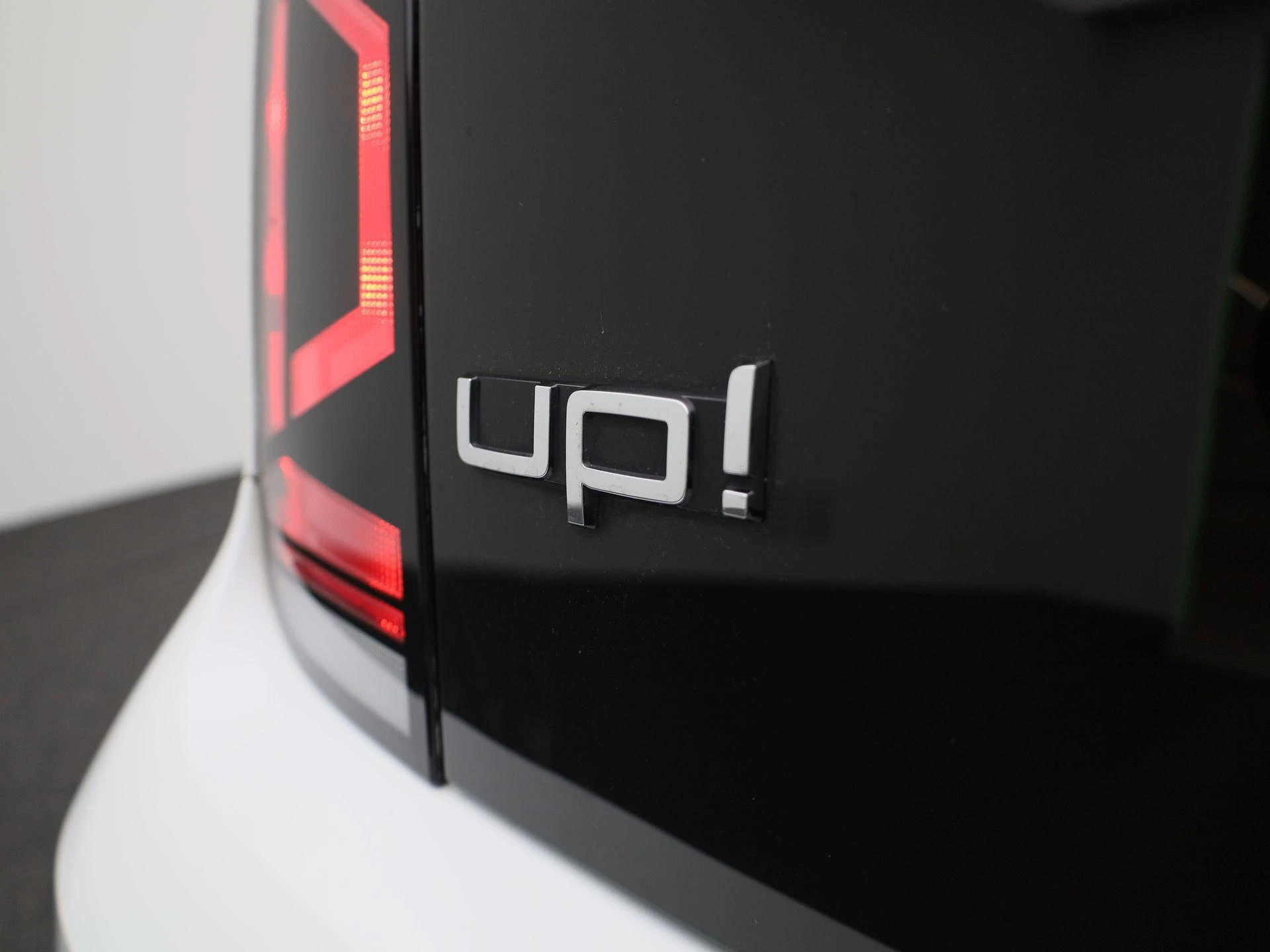 Volkswagen-up!-image-21