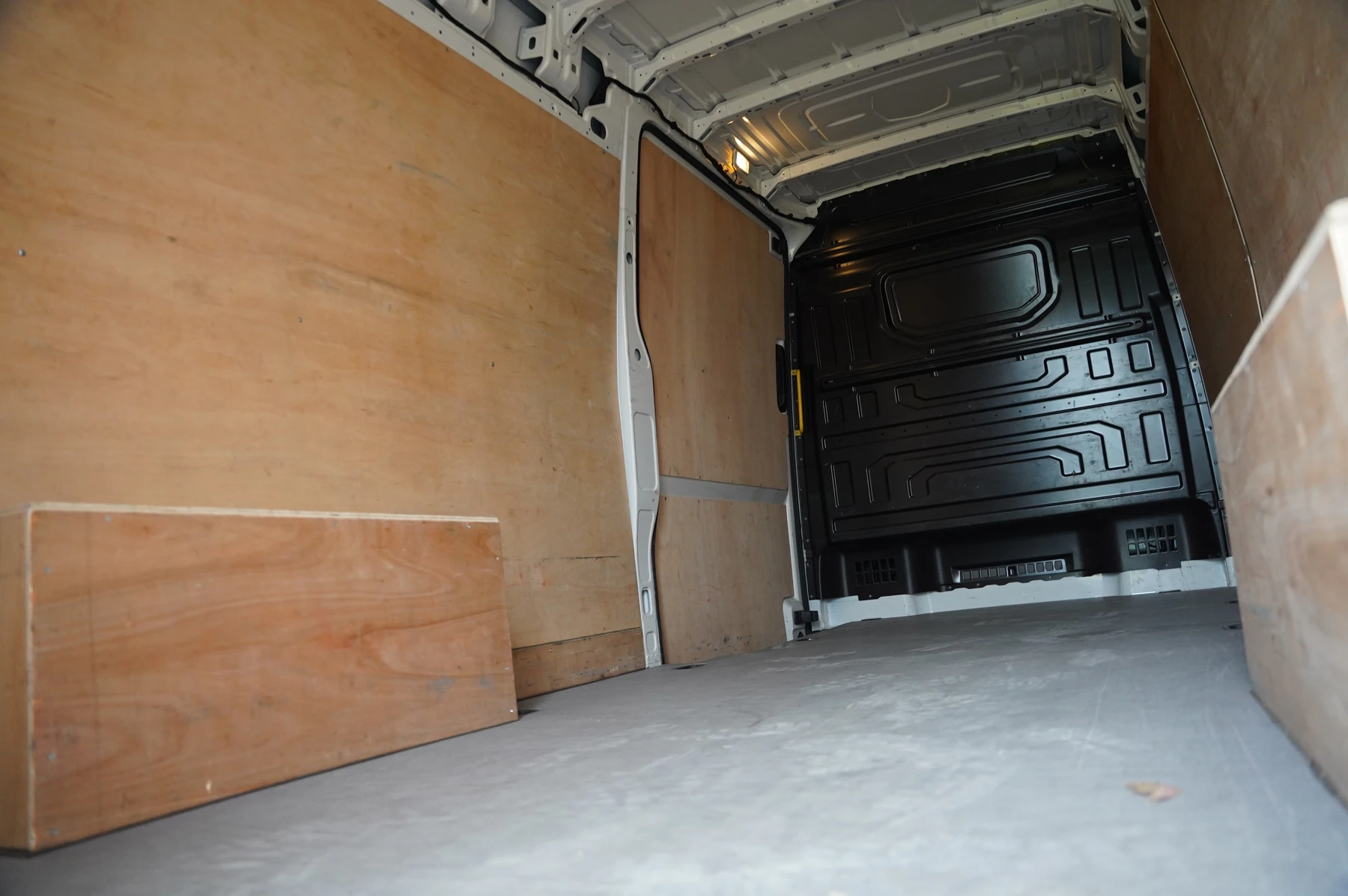 Volkswagen-Crafter-image-22