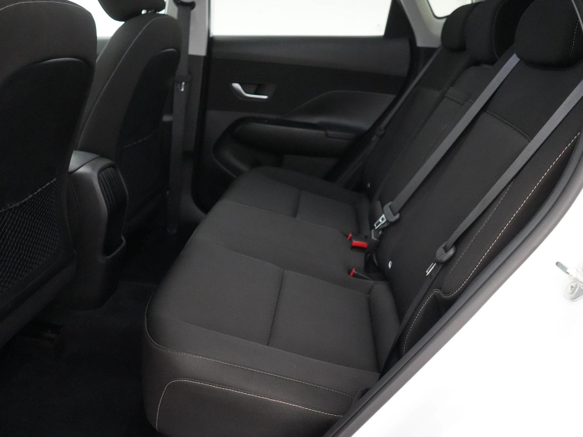 Hyundai-Kona-image-14
