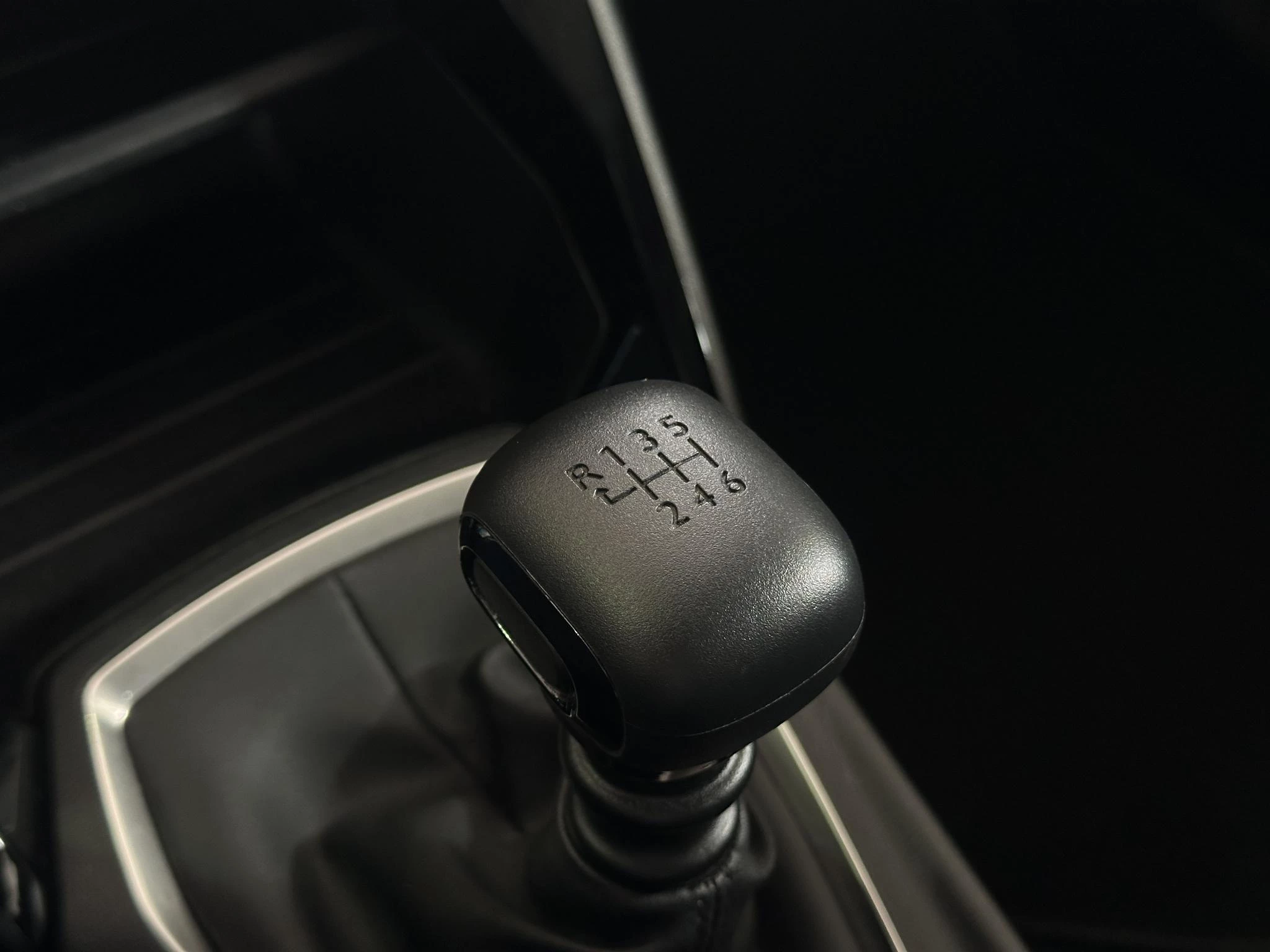 Peugeot-208-image-17