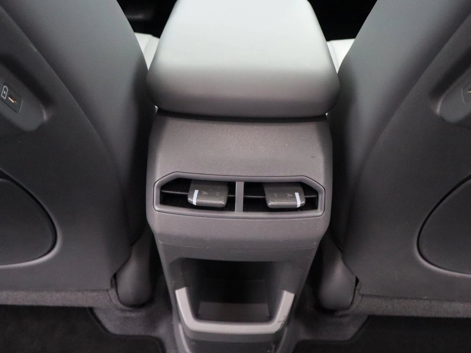 Kia-EV3-image-40