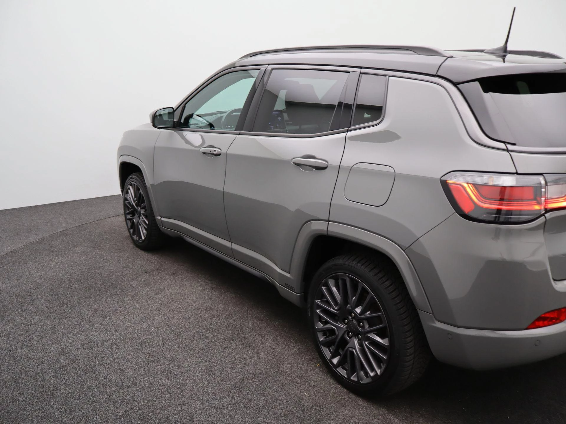 Jeep-Compass-image-40