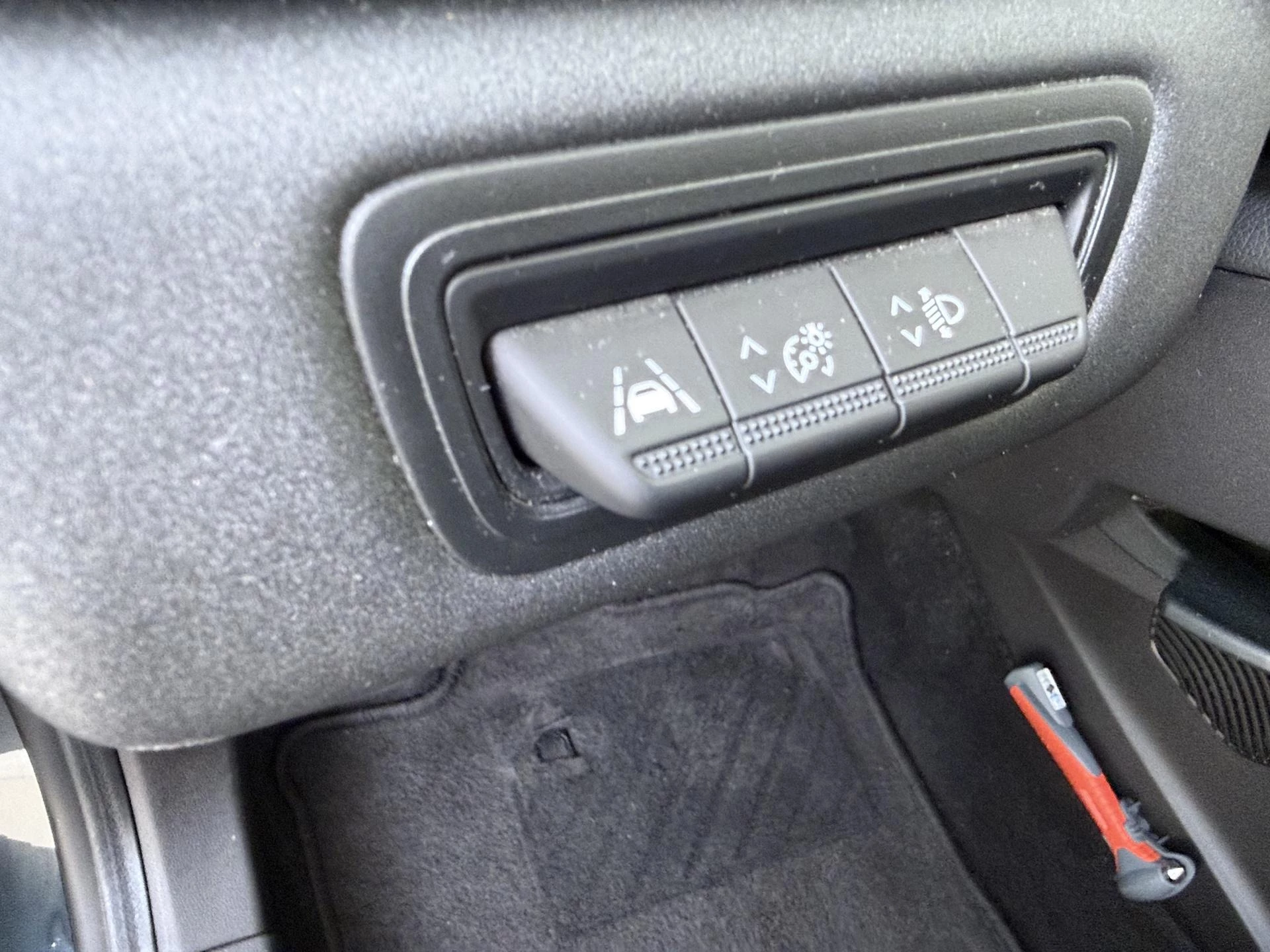 Renault-Captur-image-21