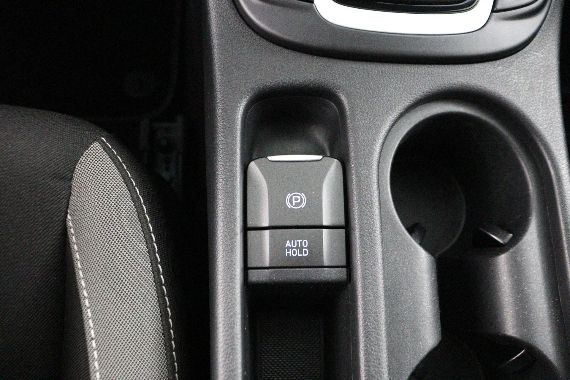 Hyundai-Kona-image-51