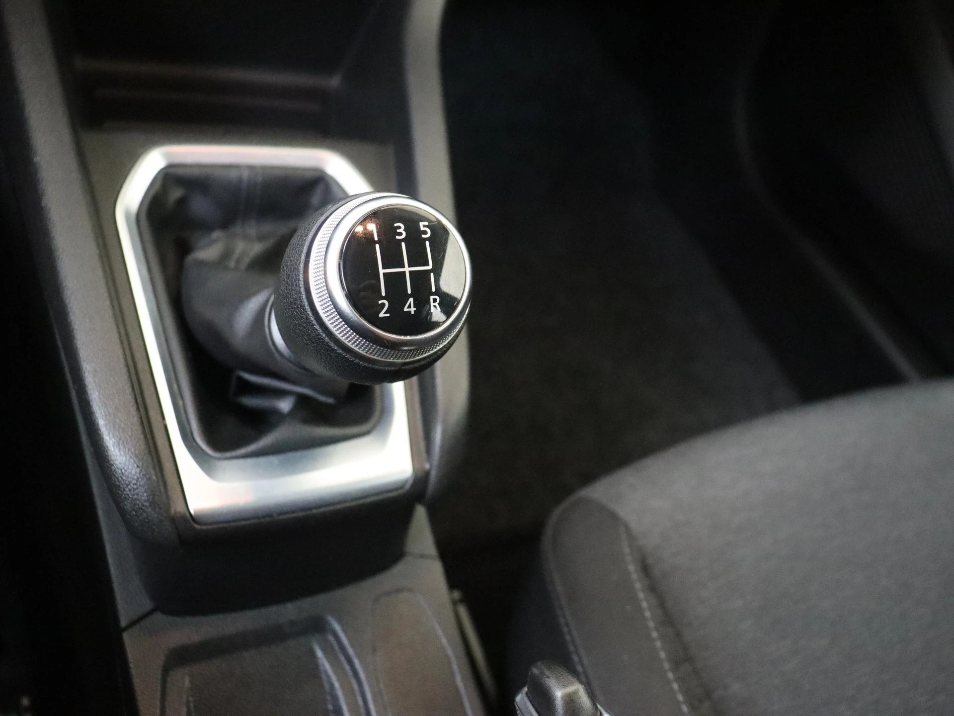 Renault-Clio-image-13