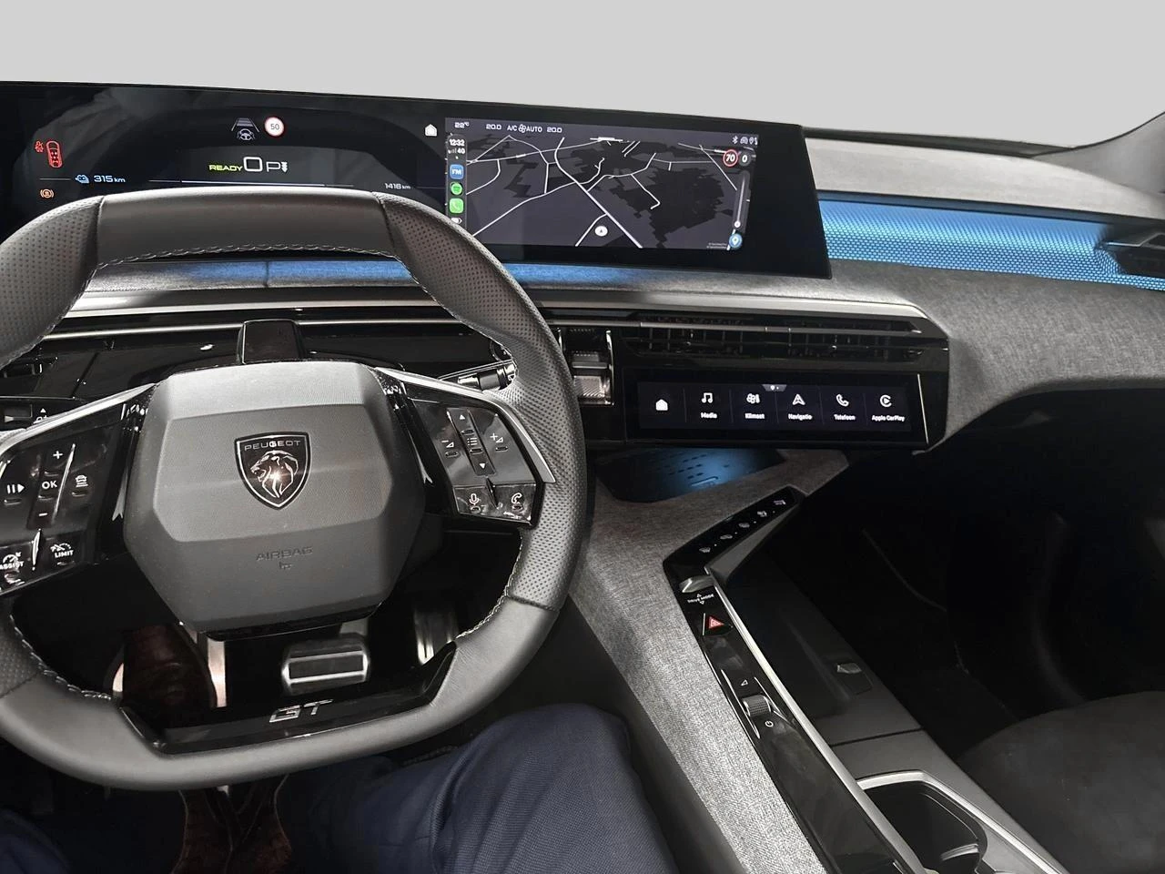 Peugeot-e-5008-image-8
