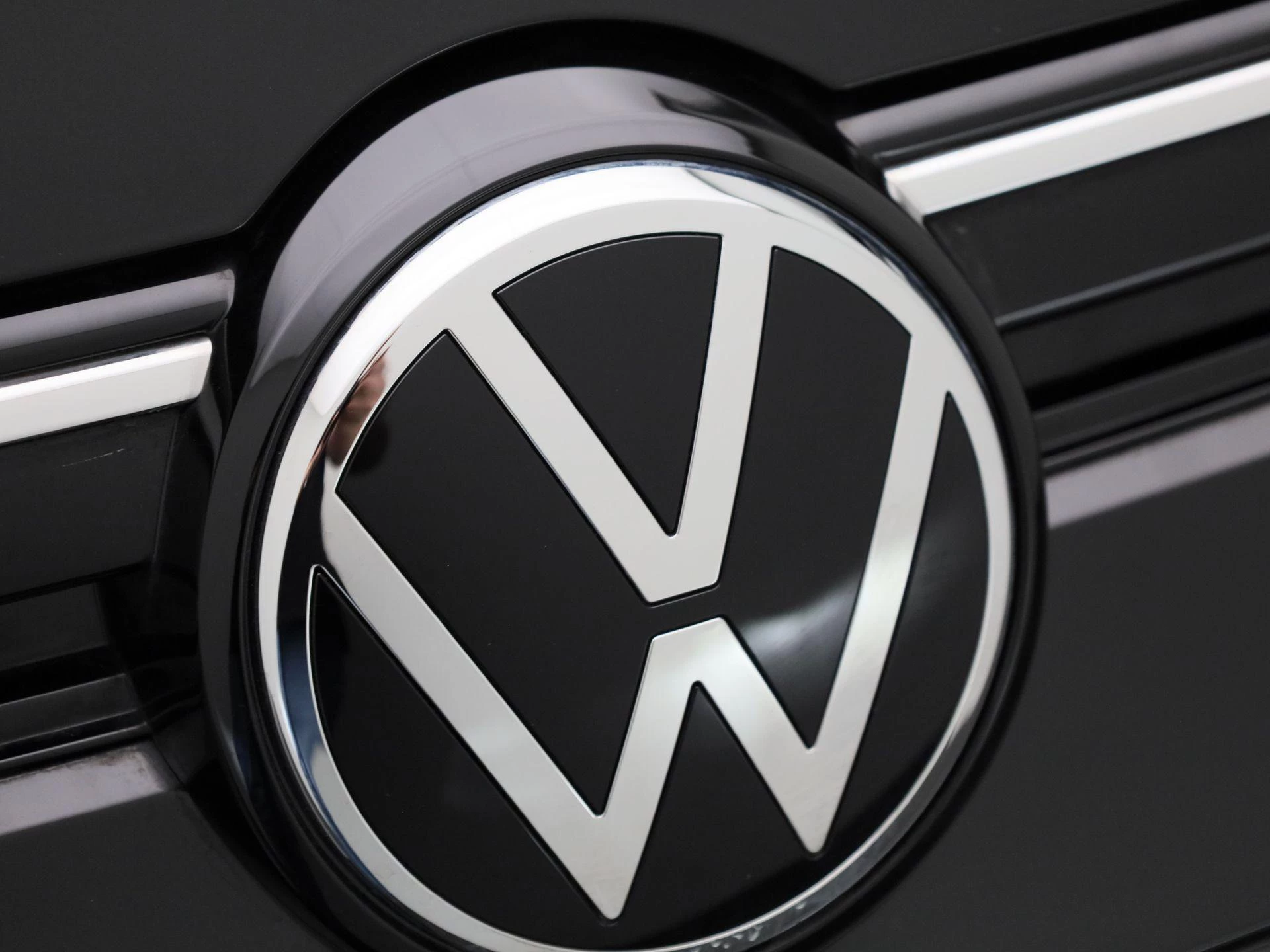 Volkswagen-Golf-image-31