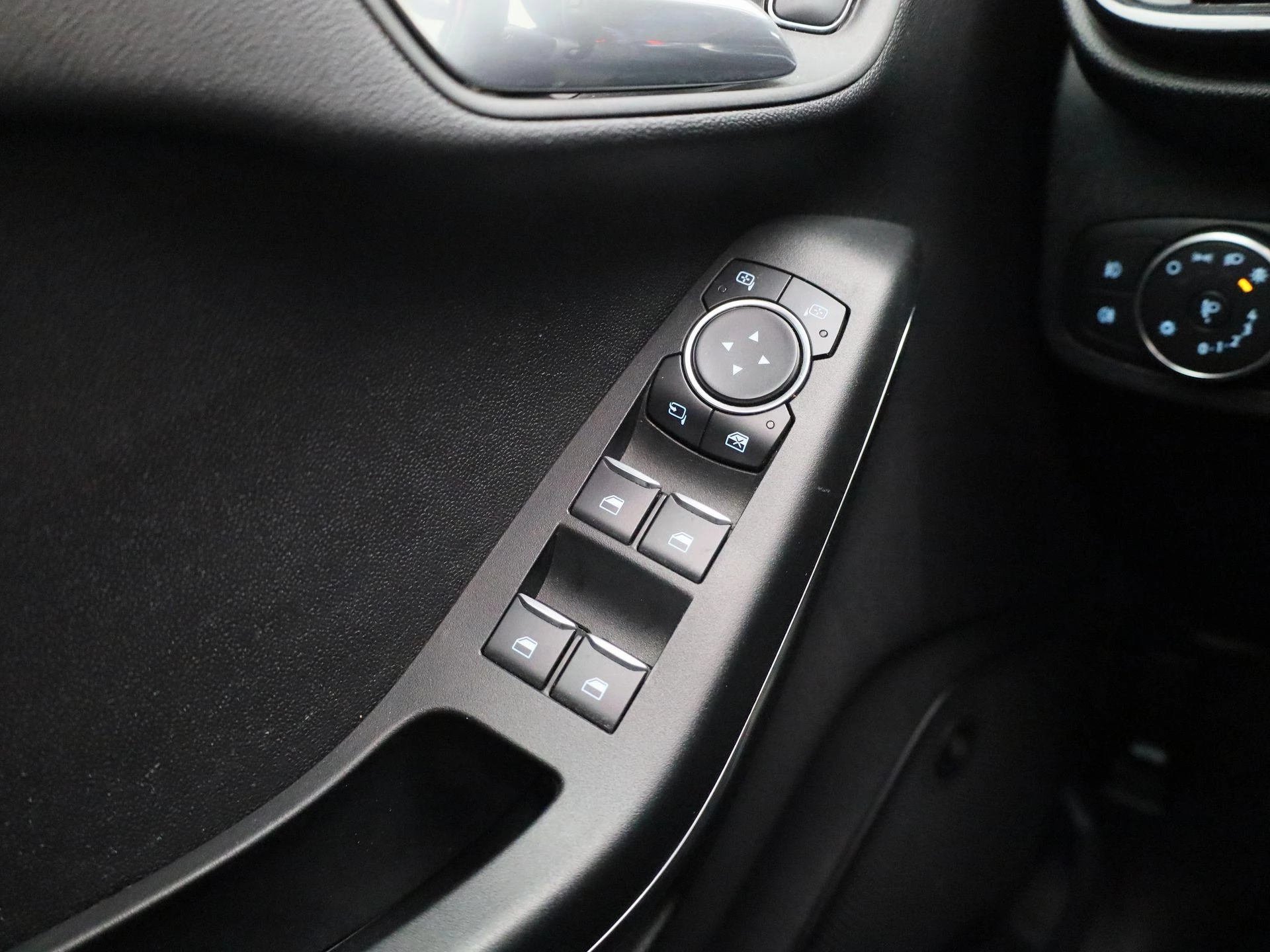 Ford-Fiesta-image-24