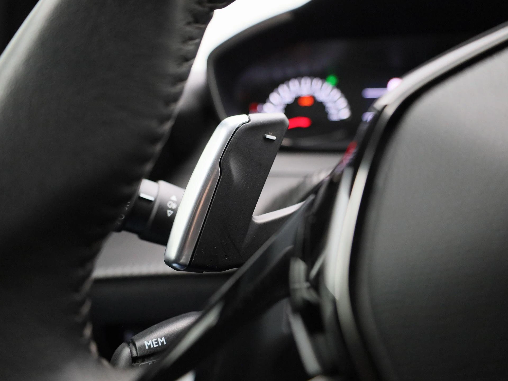 Peugeot-208-image-20