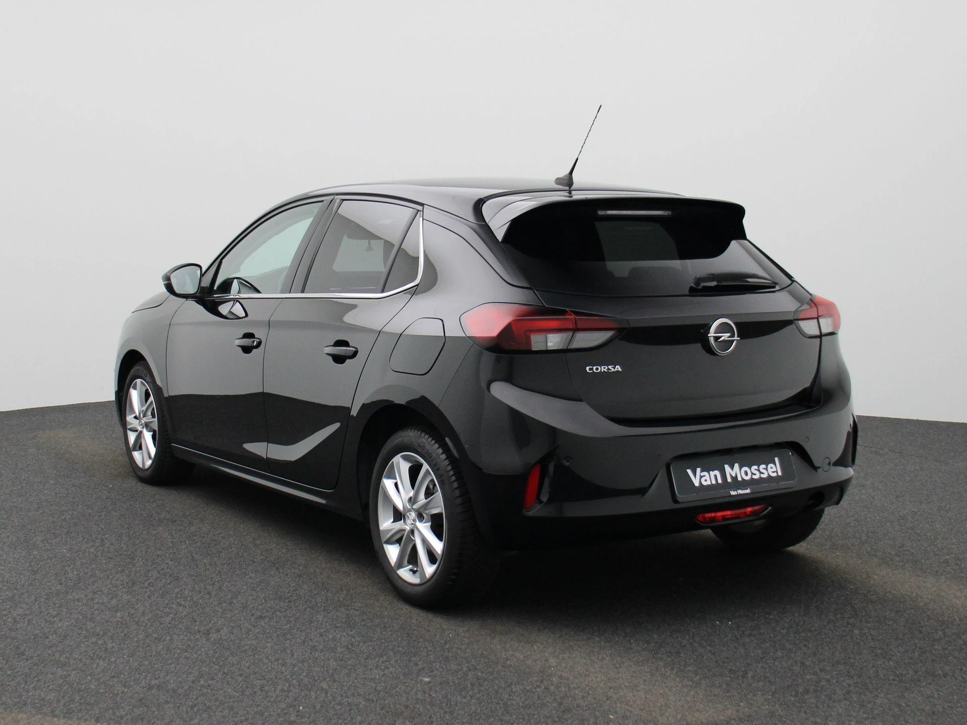 Opel-Corsa-image-1