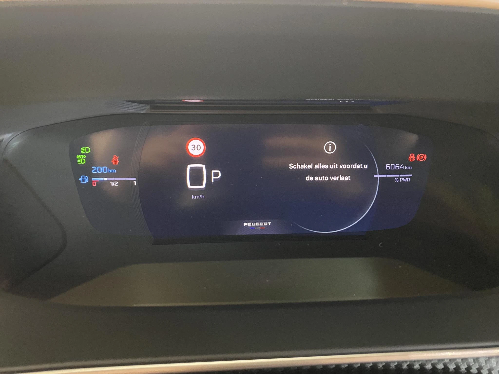 Peugeot 2008 1.2 Hybrid 145 GT