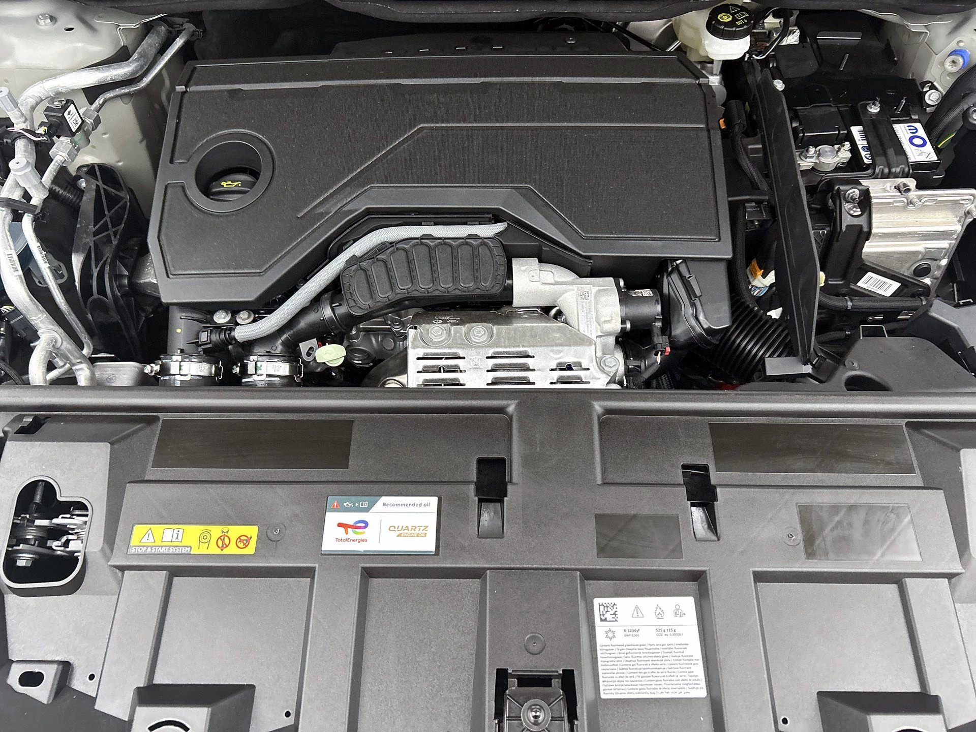 Opel Grandland 1.2 Turbo Hybrid Business Edition