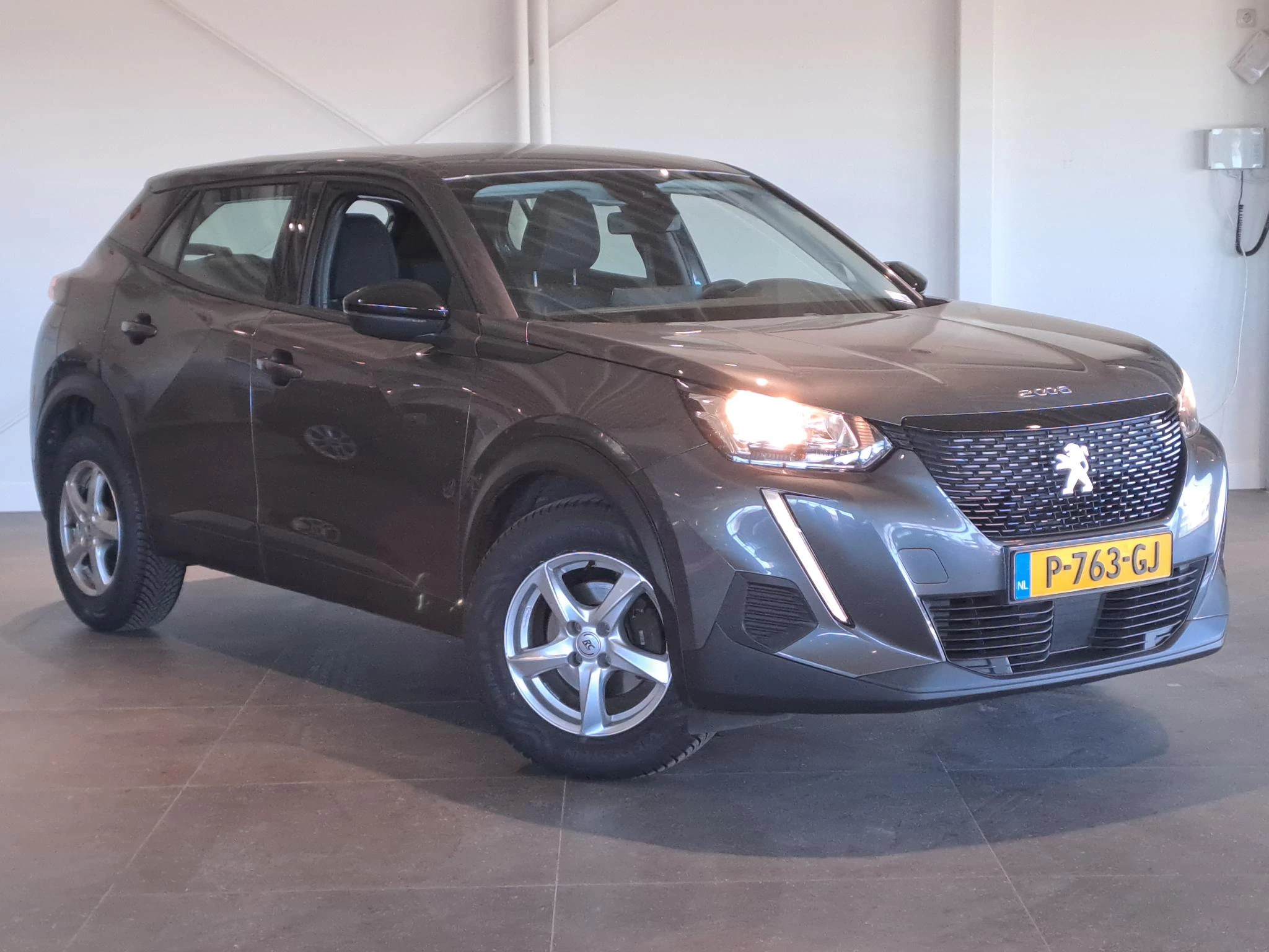 Peugeot-2008-image-1