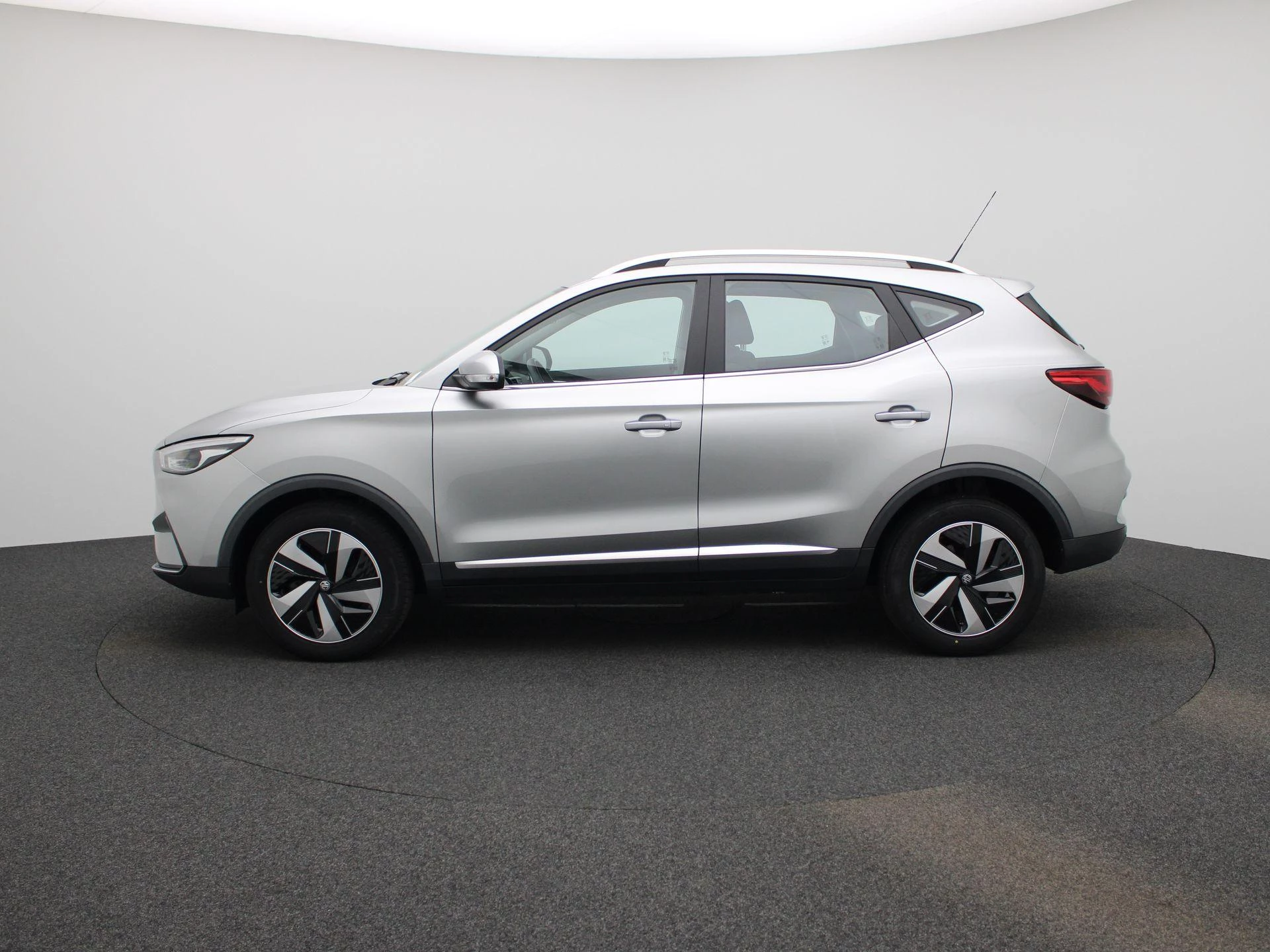 MG-ZS EV-image-3
