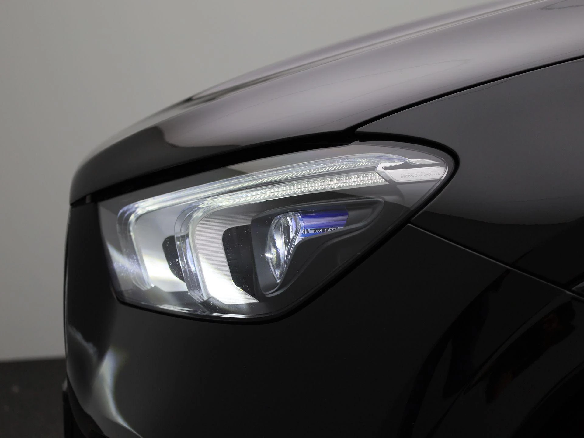 Mercedes-Benz-GLE-image-16
