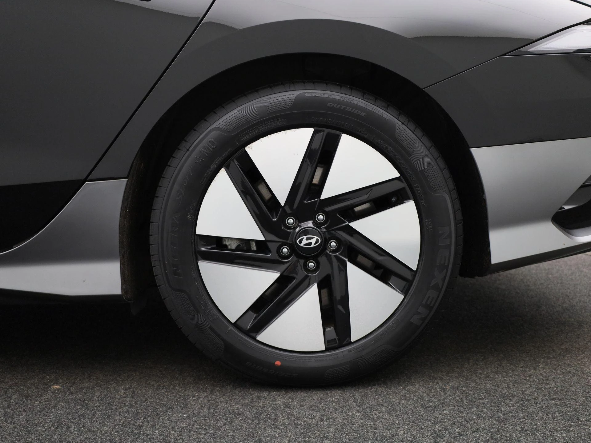 Hyundai-IONIQ 6-image-12