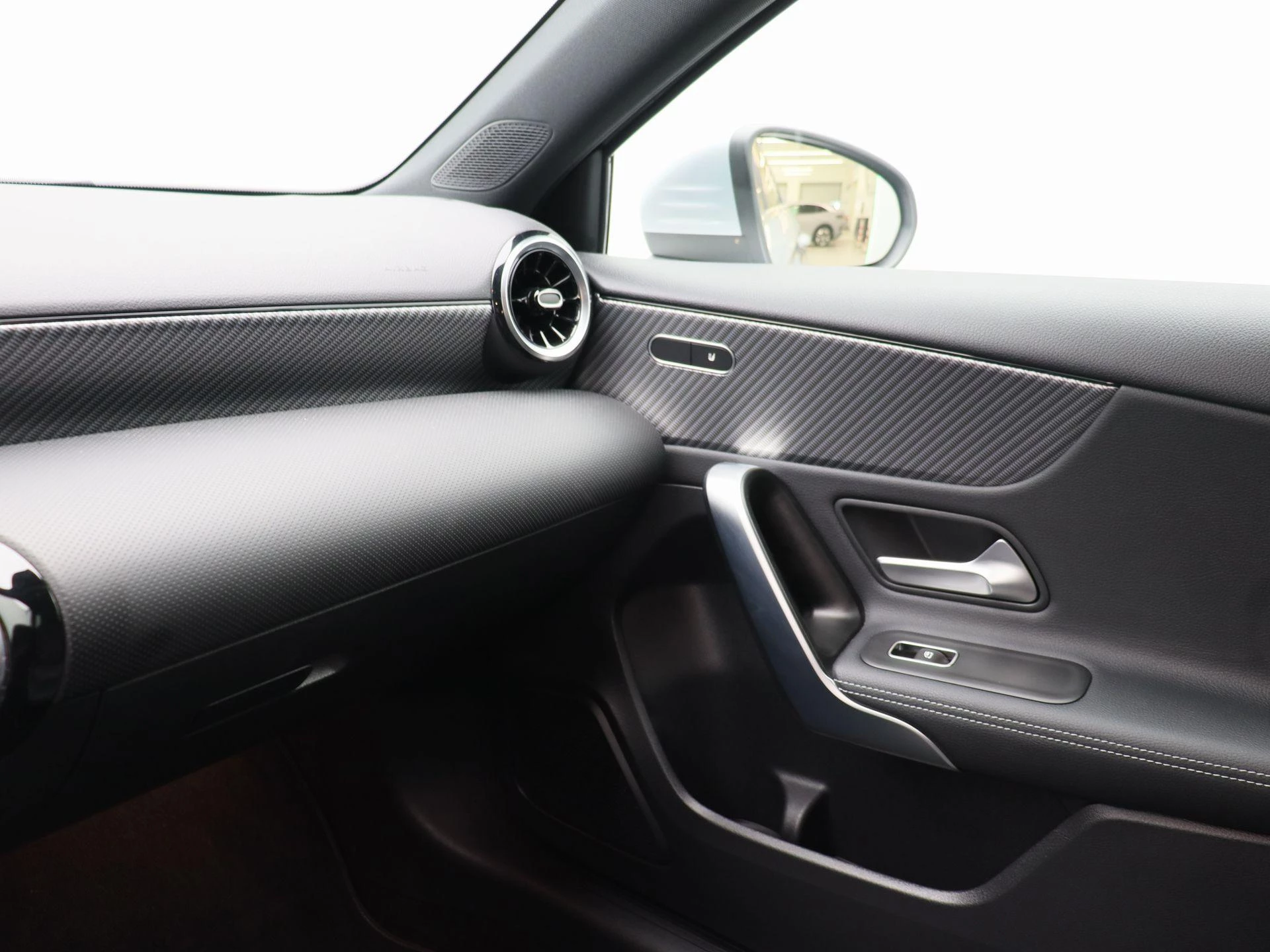 Mercedes-Benz Classe A 180 Business Line + CARPLAY + LED + CAMERA +