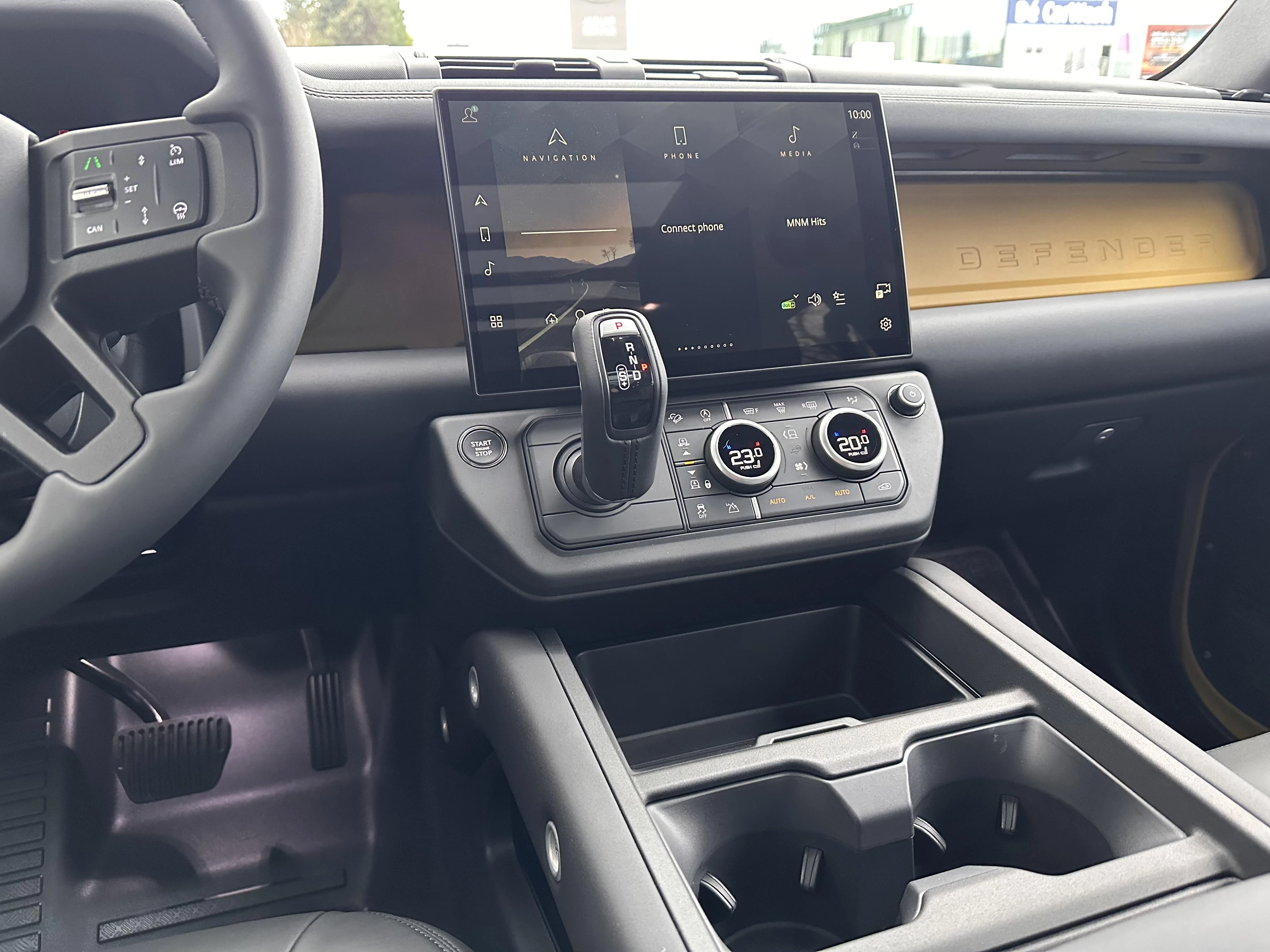 Land Rover-Defender-image-23