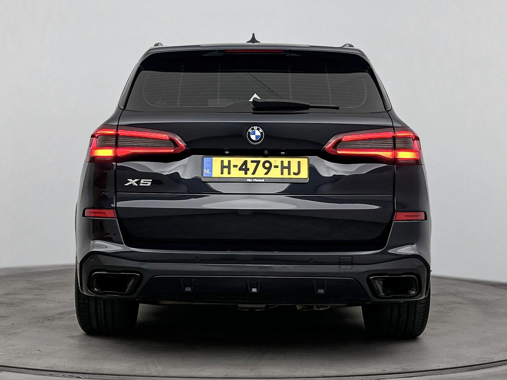 BMW-X5-image-2
