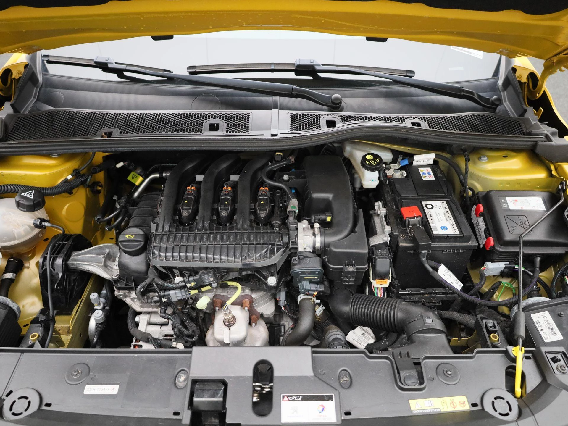 Peugeot-208-image-33