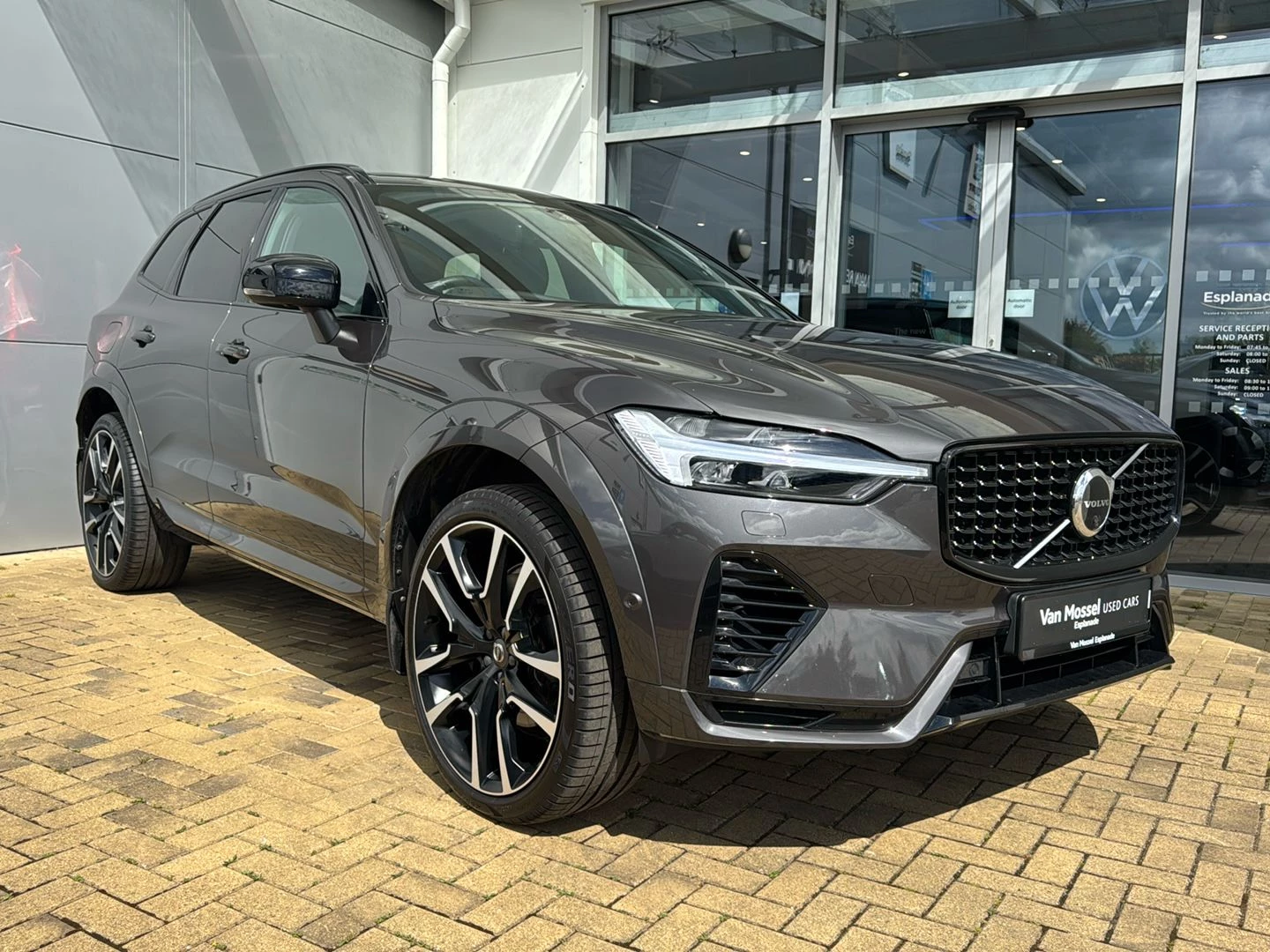 Volvo-XC60-image-17