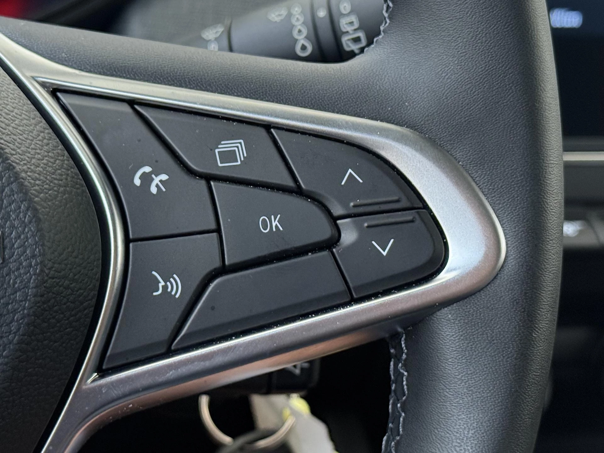 Renault-Clio-image-13