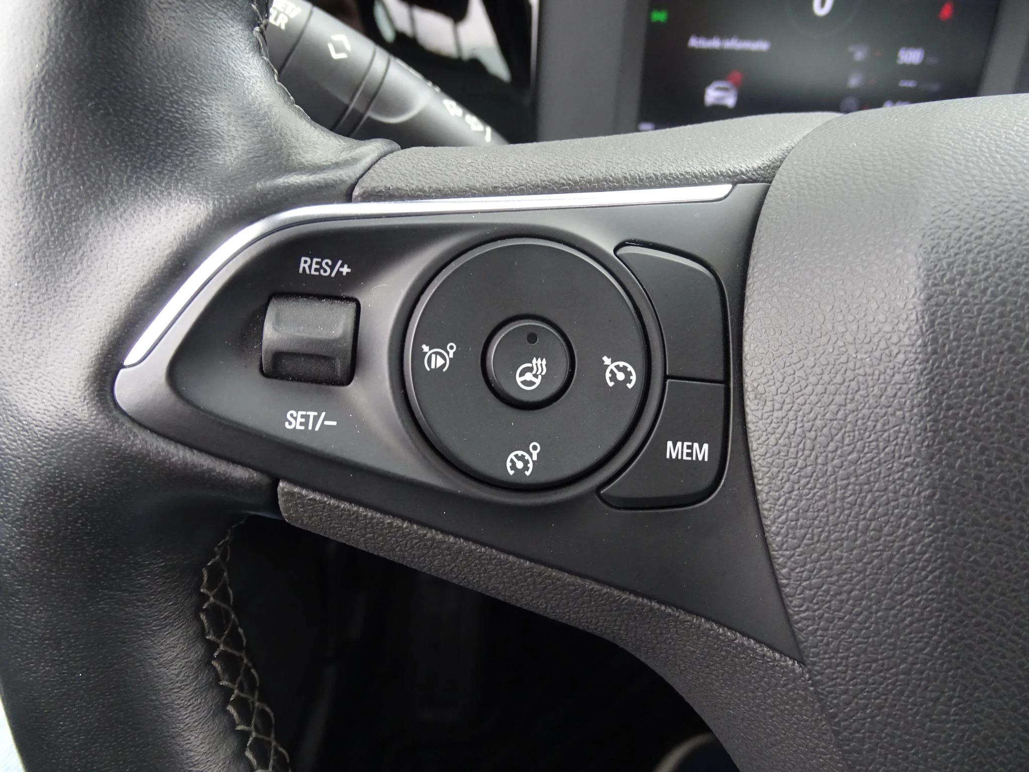 Opel Mokka 1.2T Edition+gps+camera+park pilot achteraan