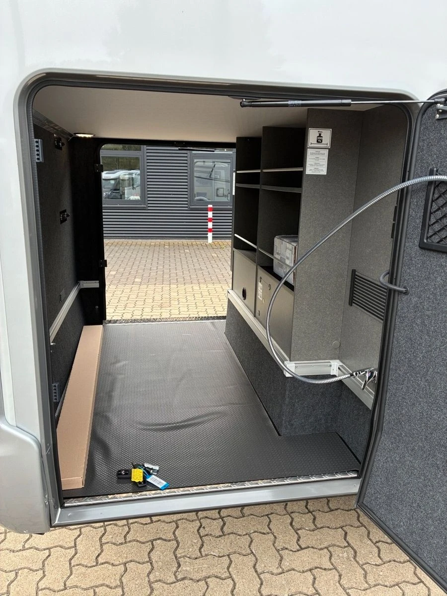 Hymer--image-18