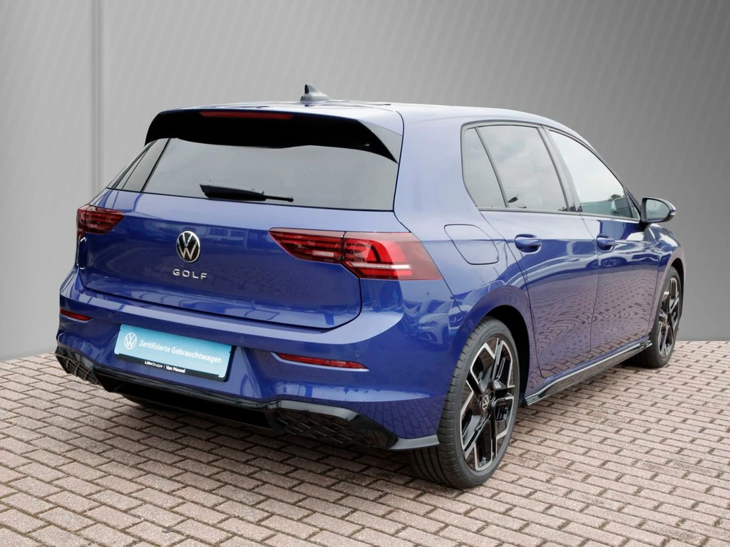 Volkswagen-Golf-image-3