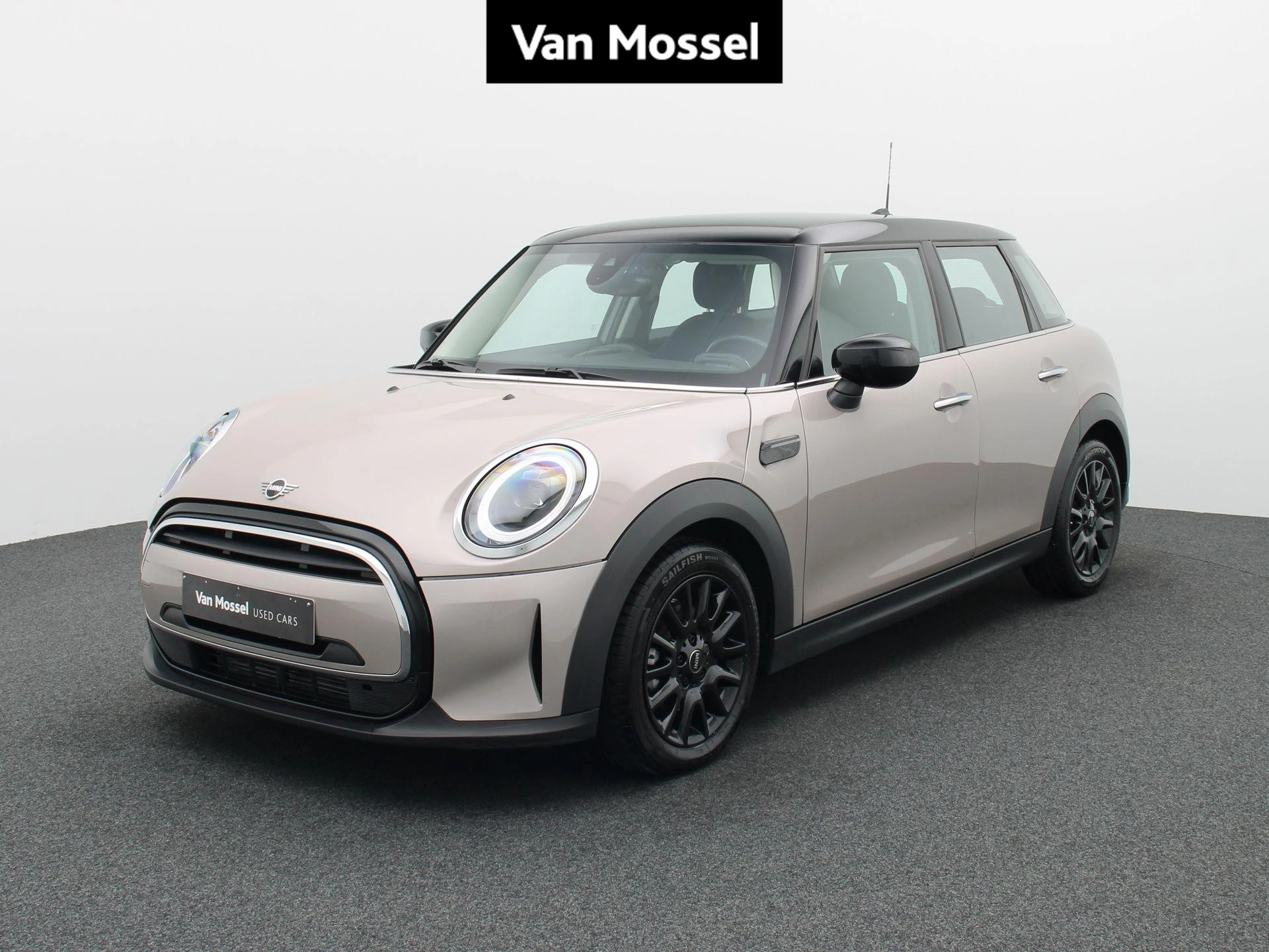 MINI-Cooper-image-0